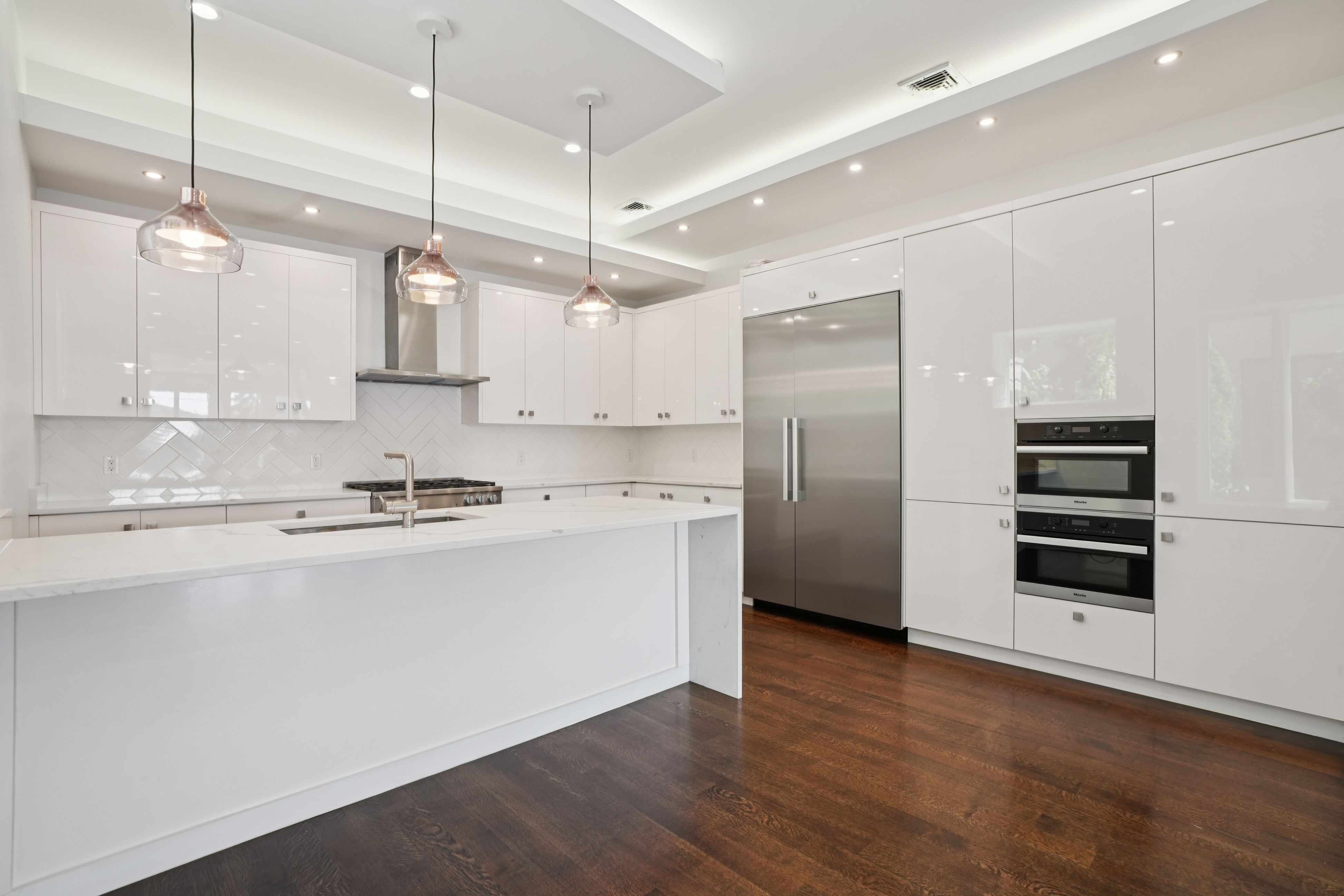 714 Undercliff Avenue Unit# 714