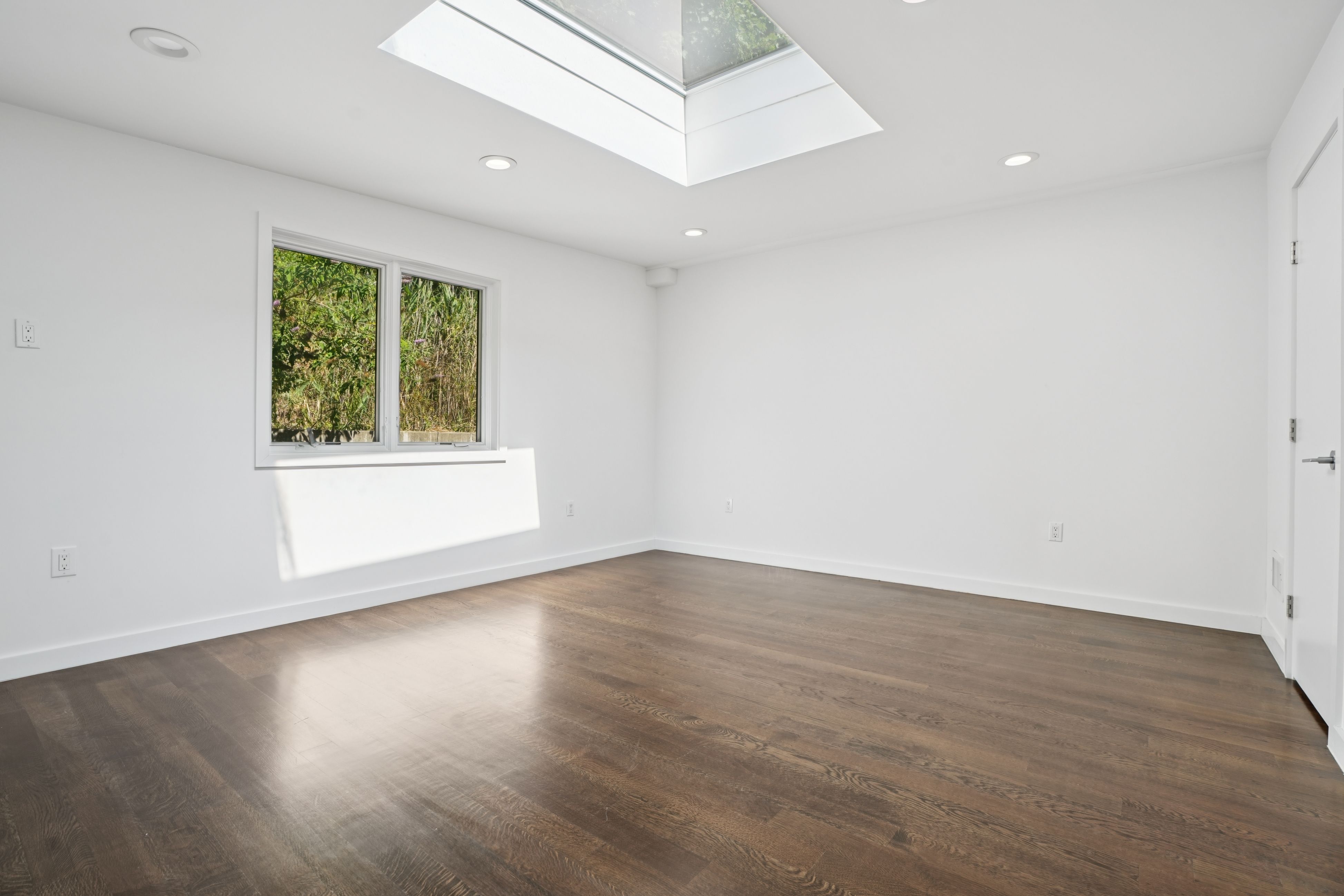 714 Undercliff Avenue Unit# 714