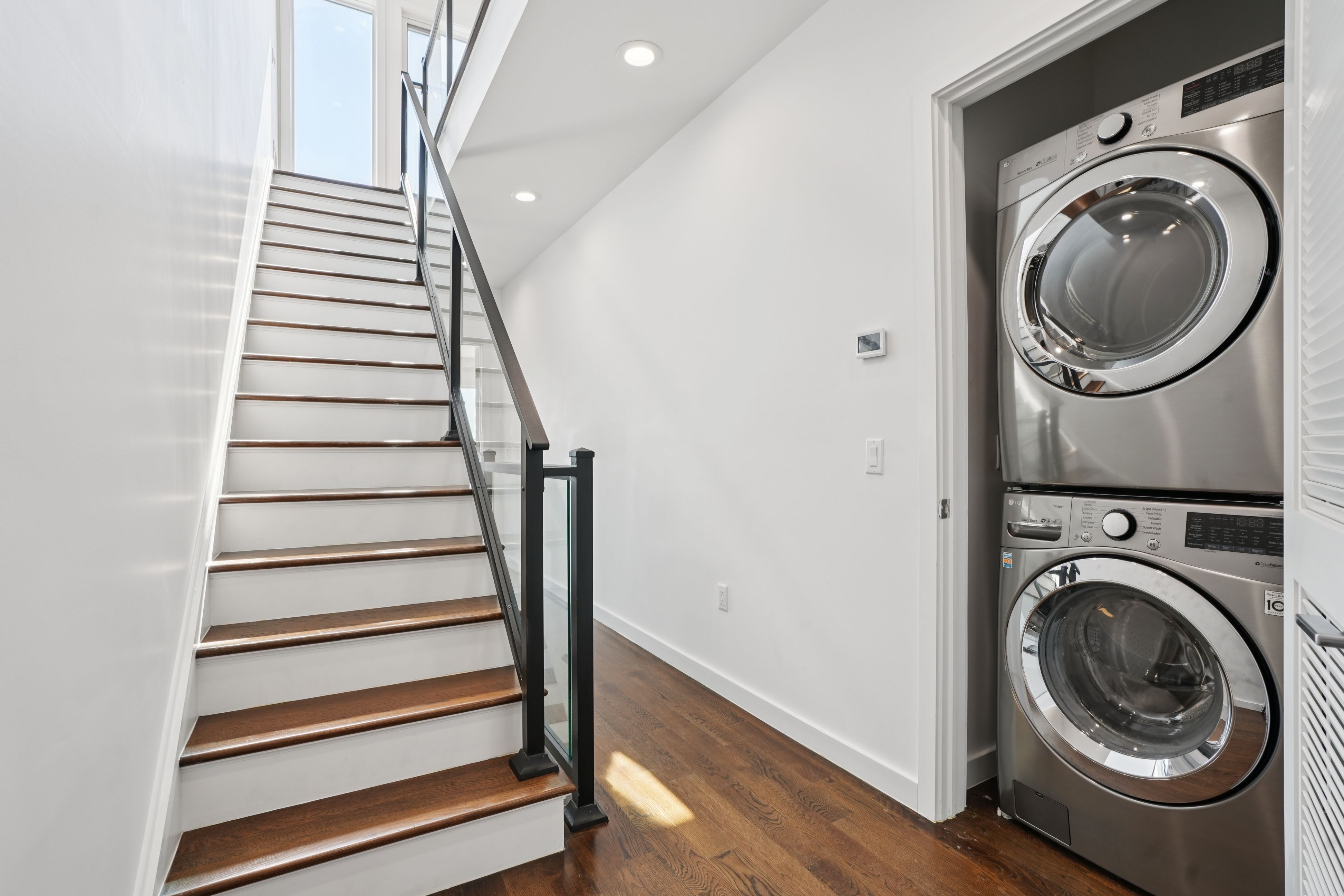 714 Undercliff Avenue Unit# 714