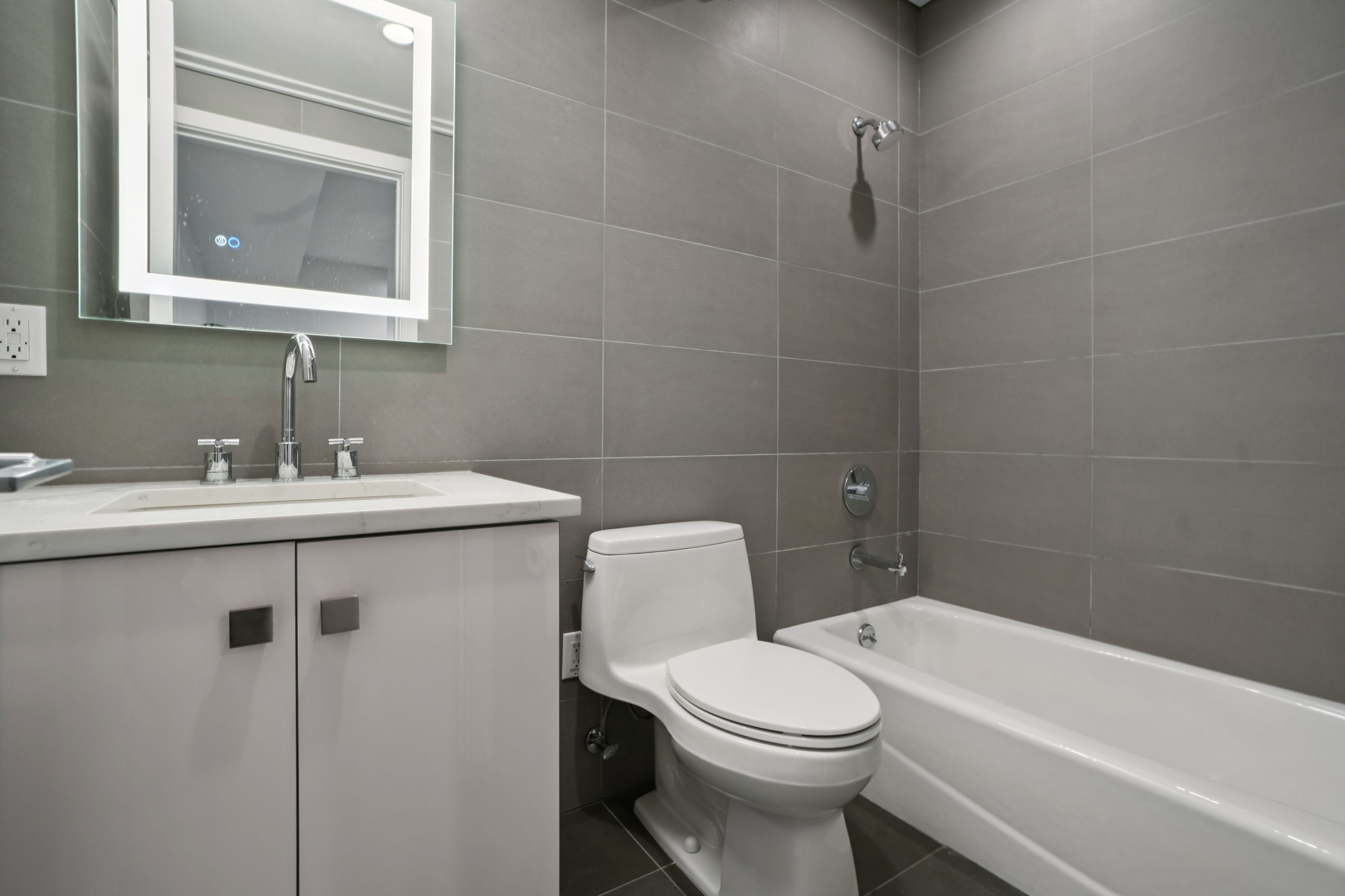 714 Undercliff Avenue Unit# 714