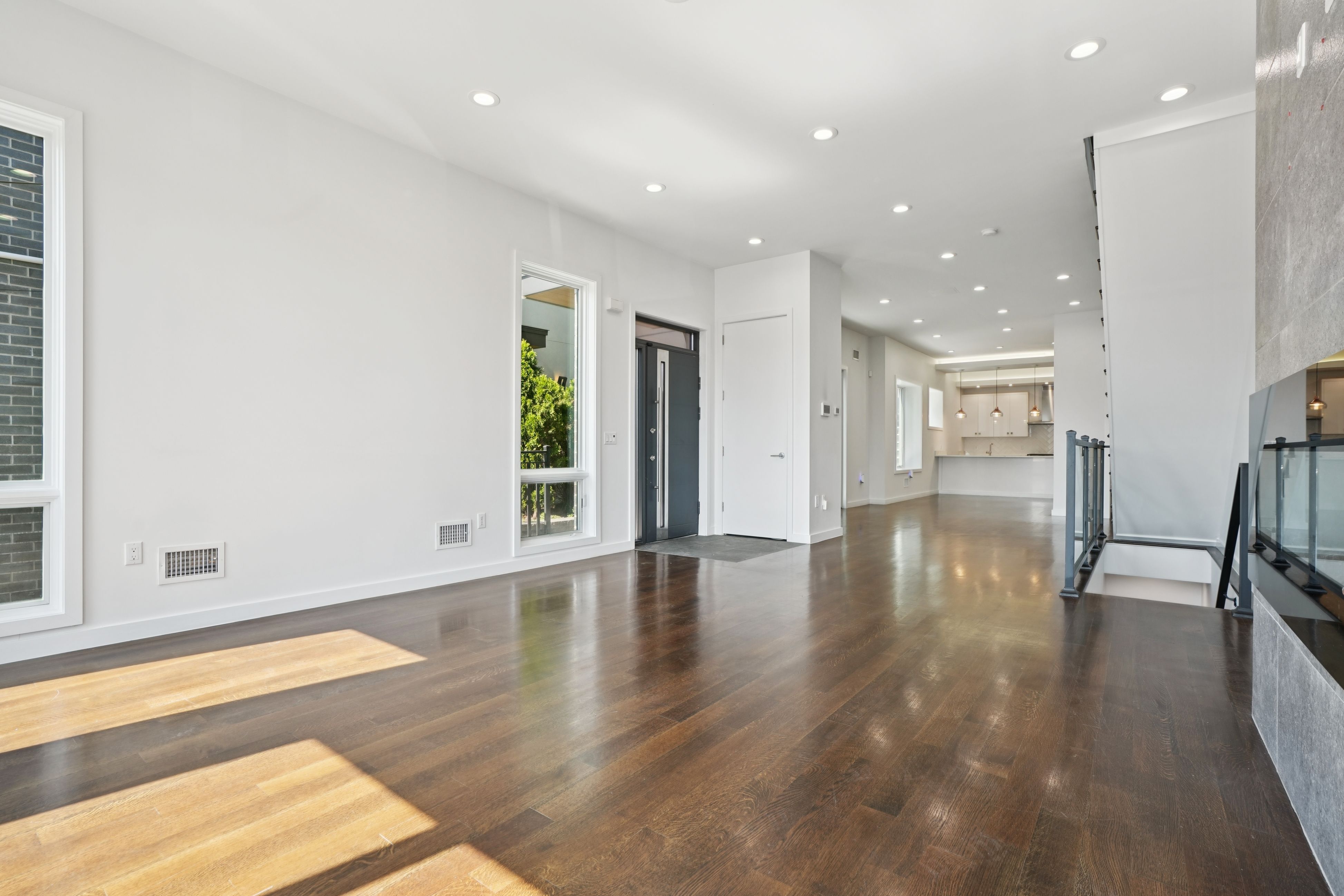 714 Undercliff Avenue Unit# 714