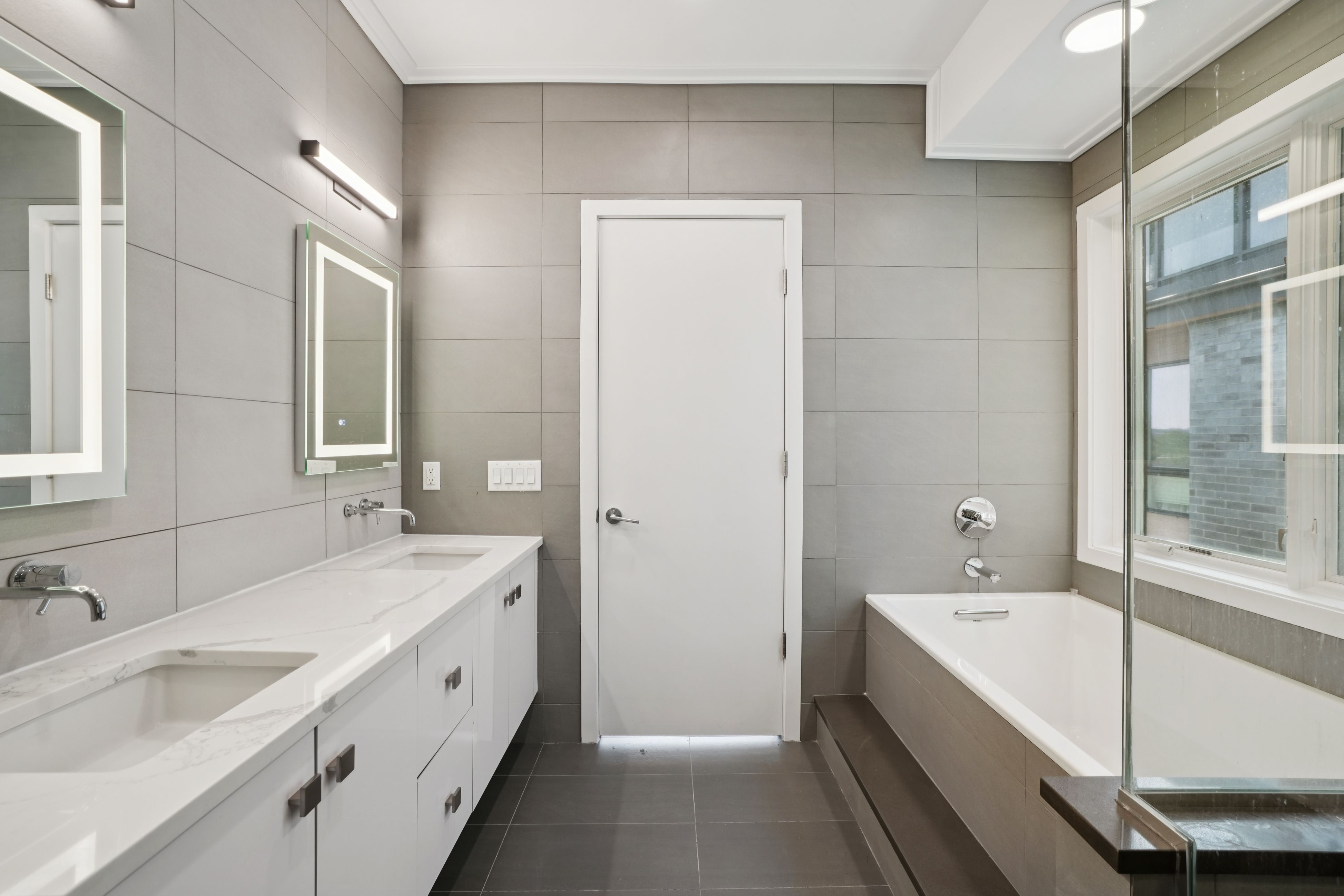 714 Undercliff Avenue Unit# 714