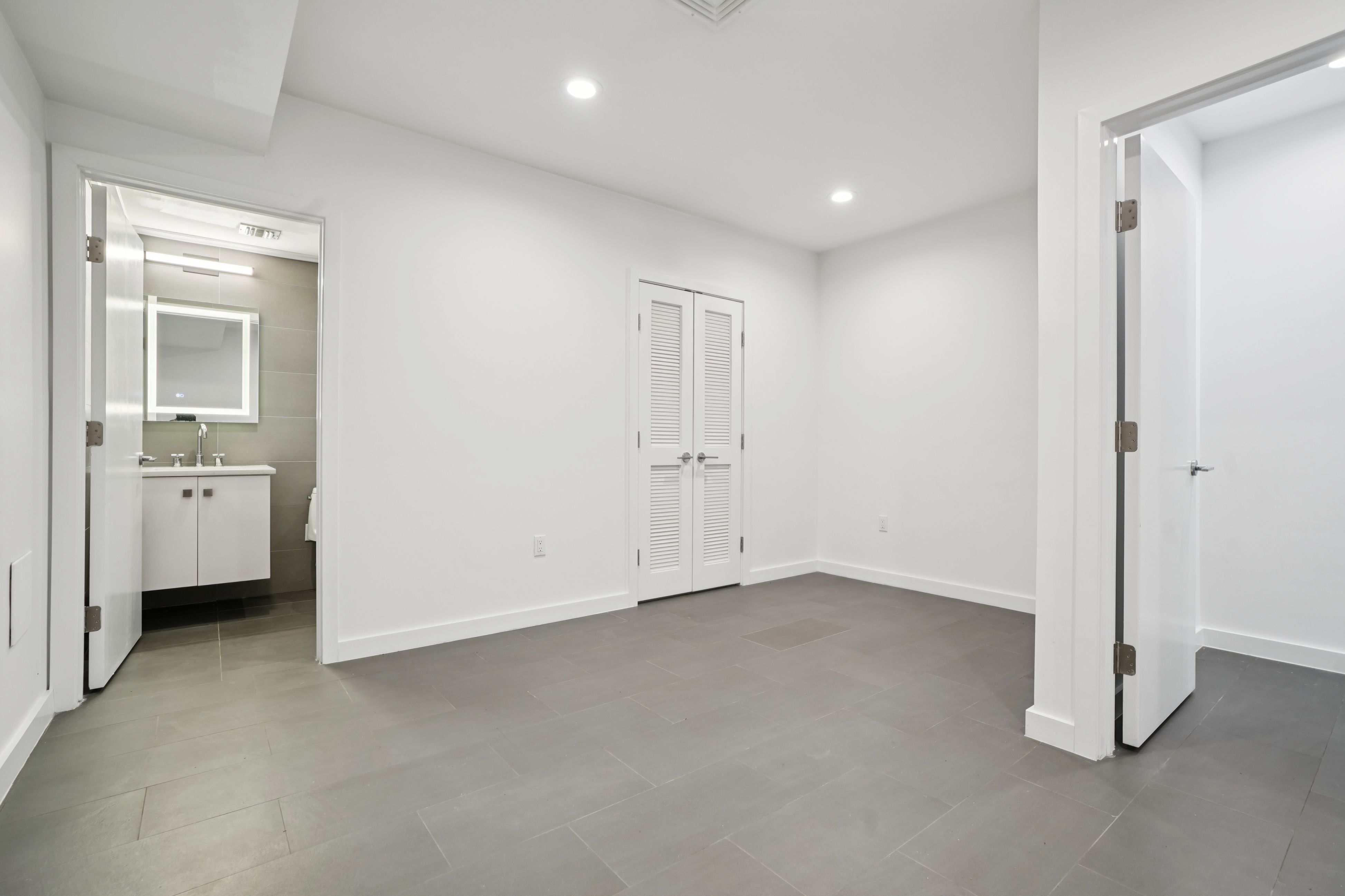 714 Undercliff Avenue Unit# 714