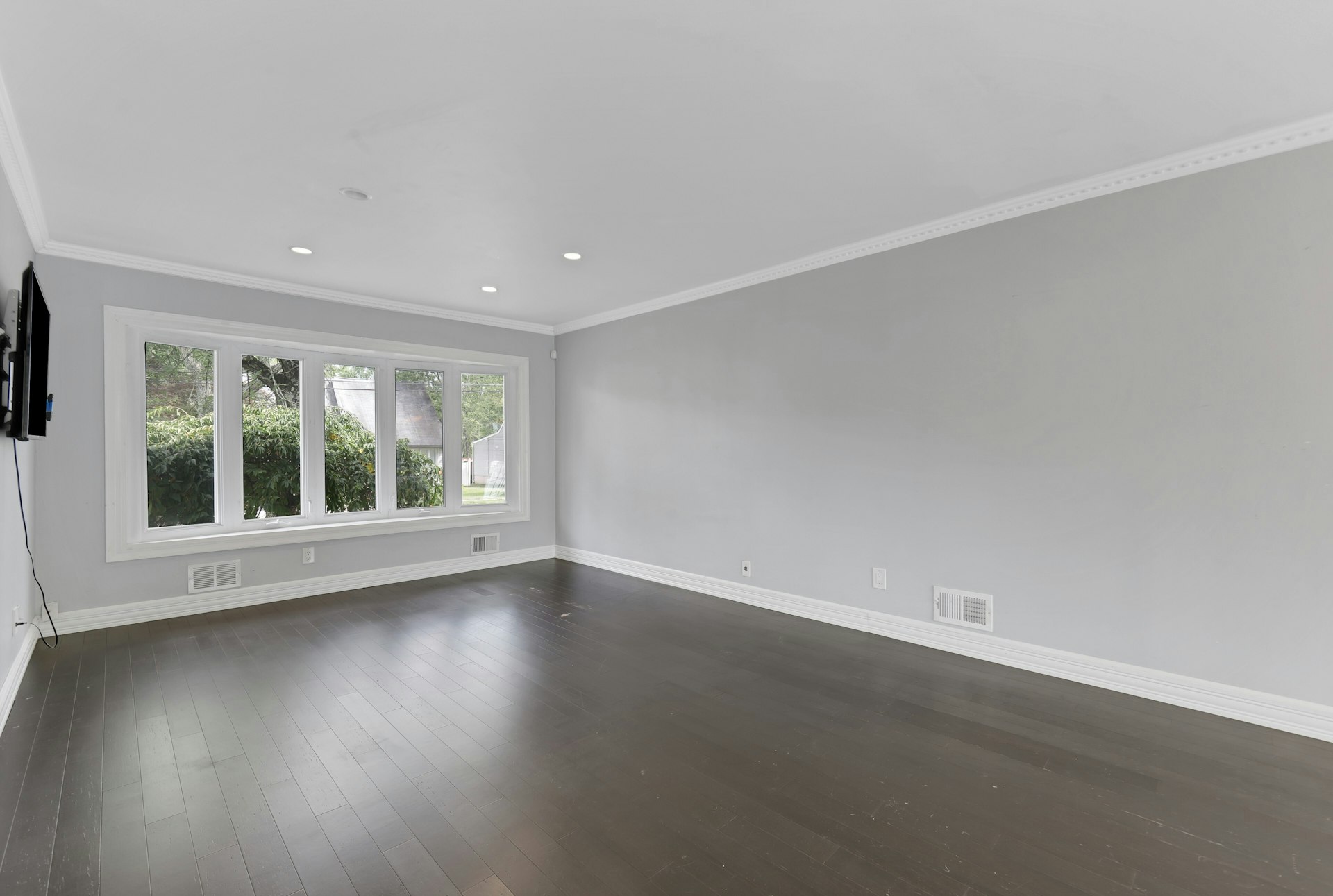 556 Sandra Place 