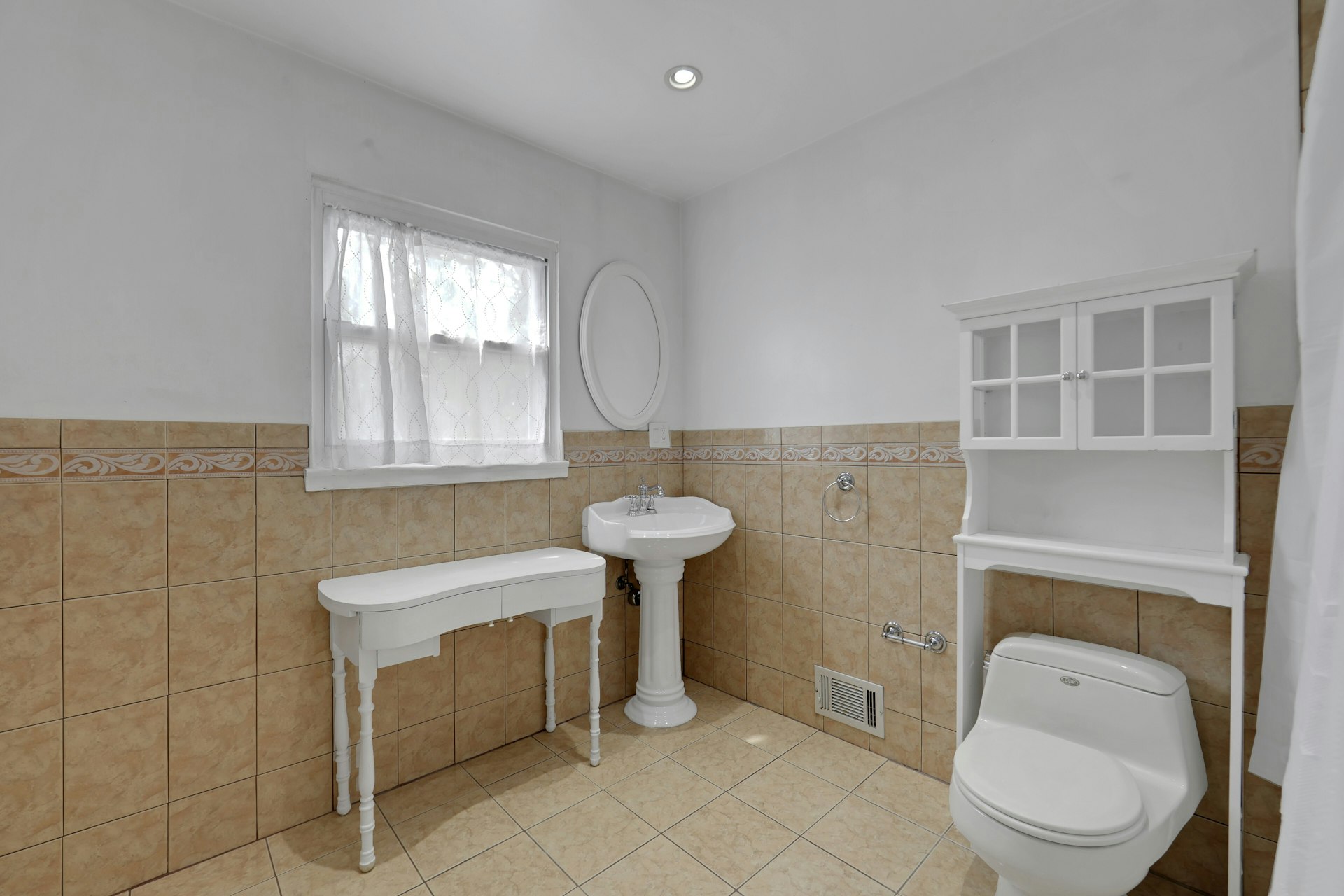 556 Sandra Place 