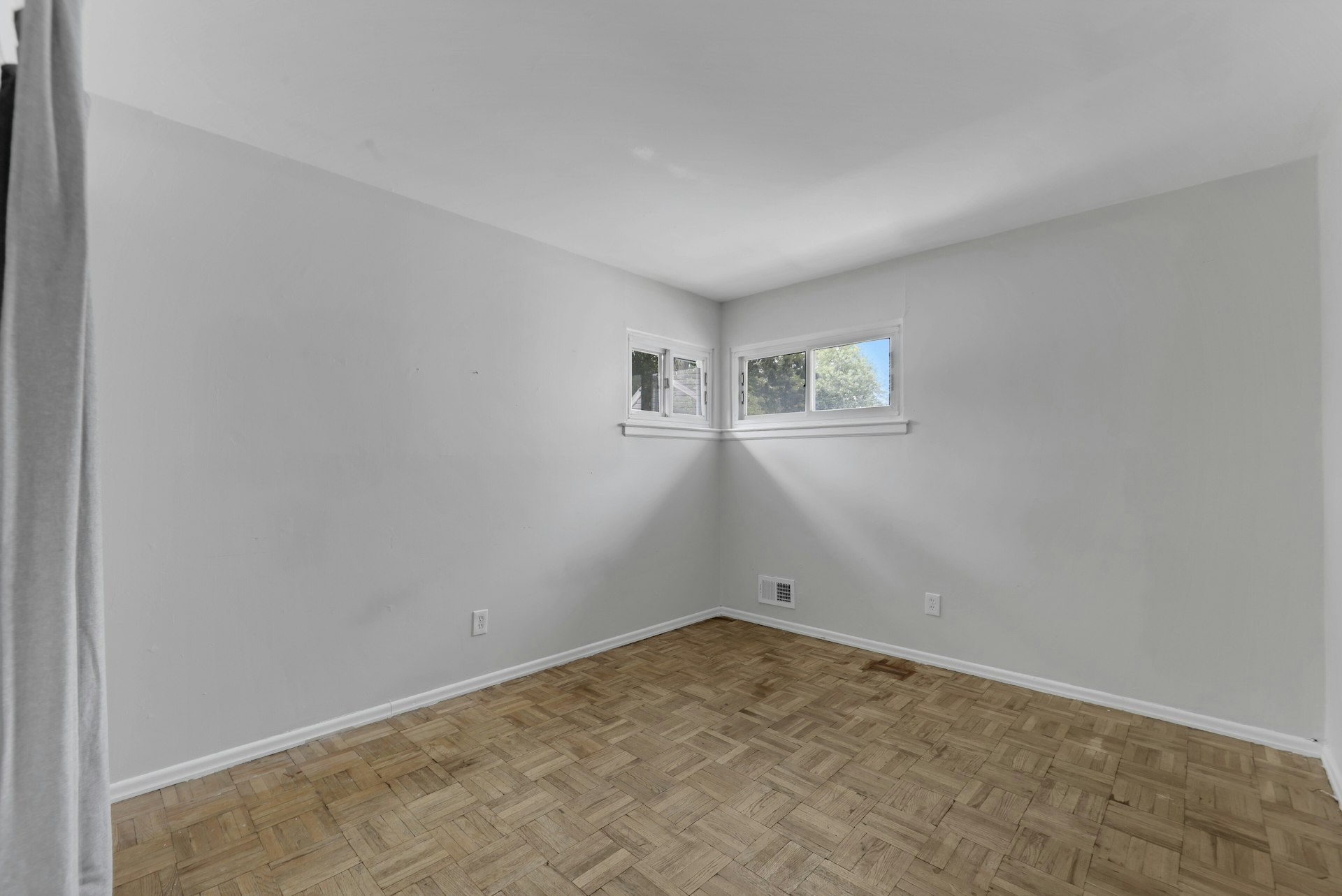 556 Sandra Place 