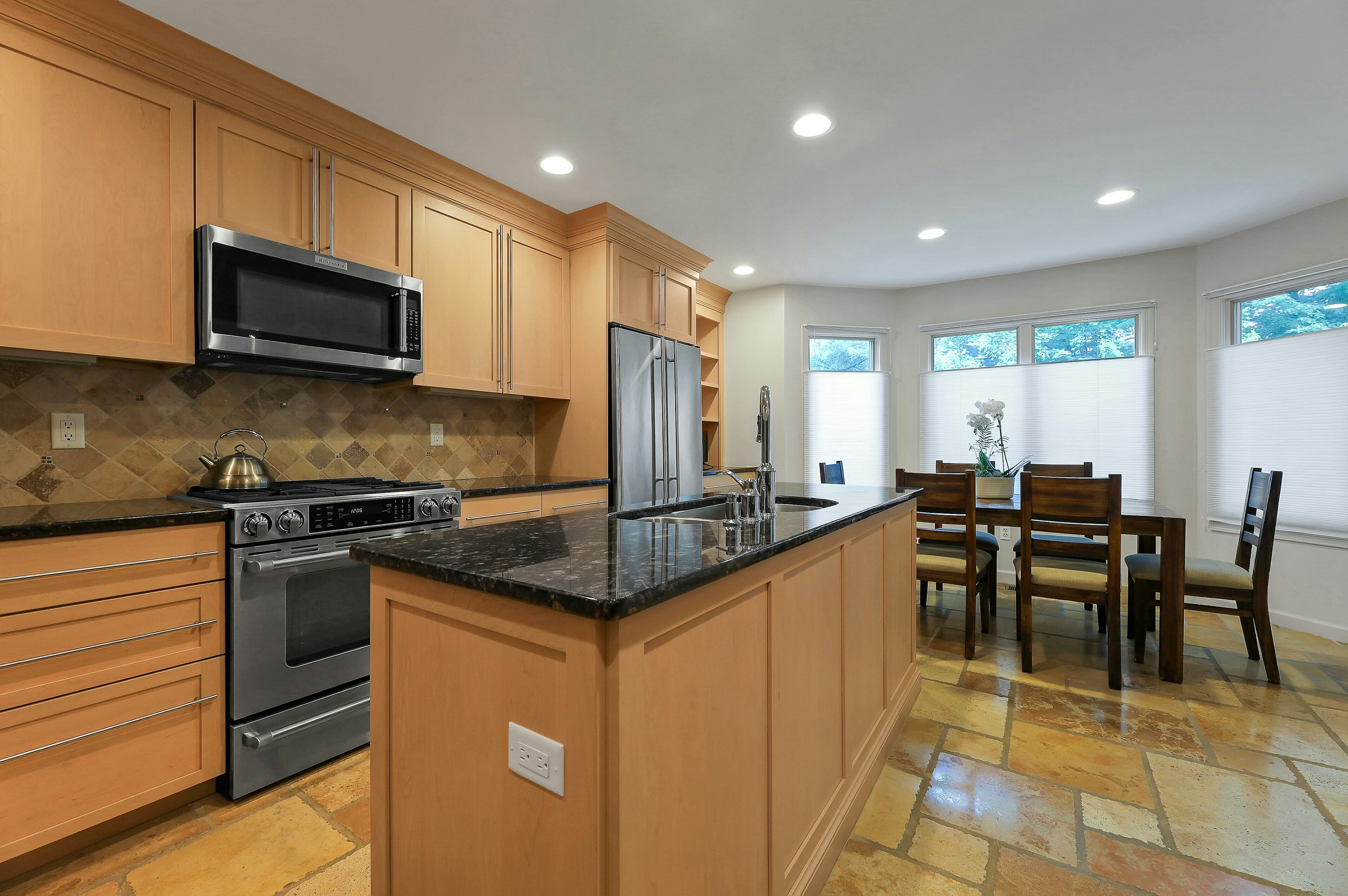 24 Fair Ridge Court 