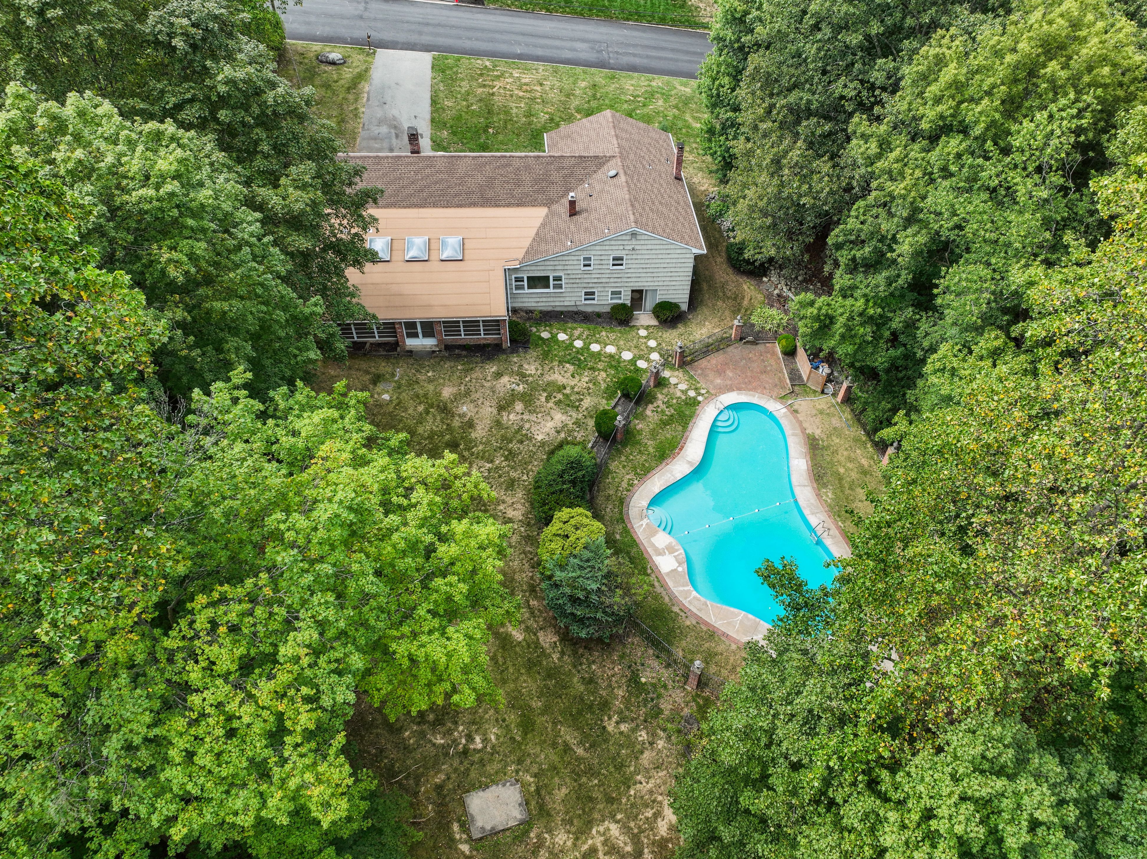 5 Powderhorn Drive 
