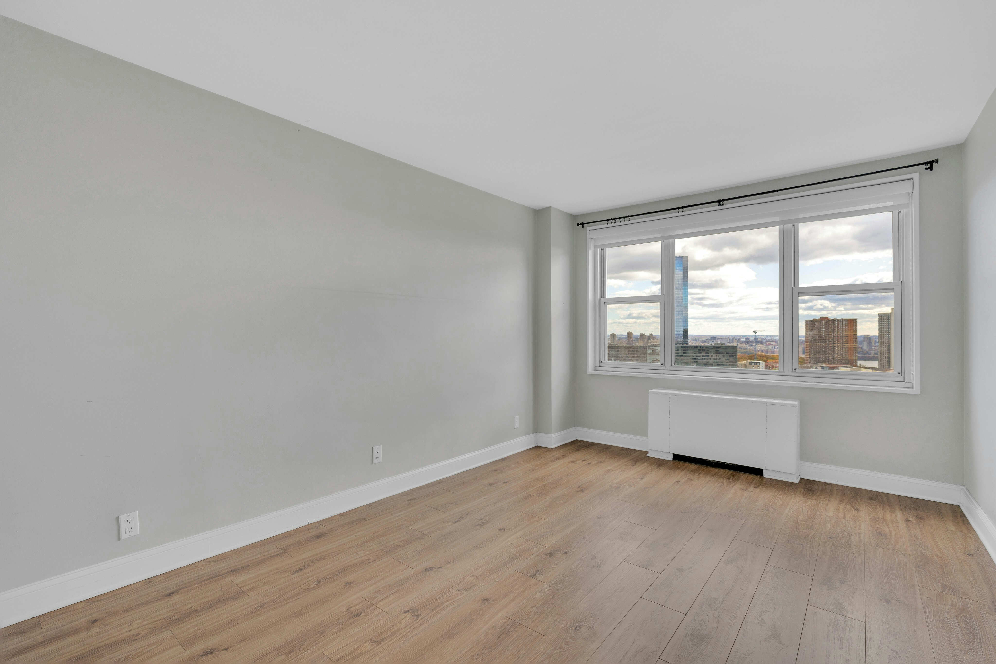 2000 Linwood Avenue #21S 