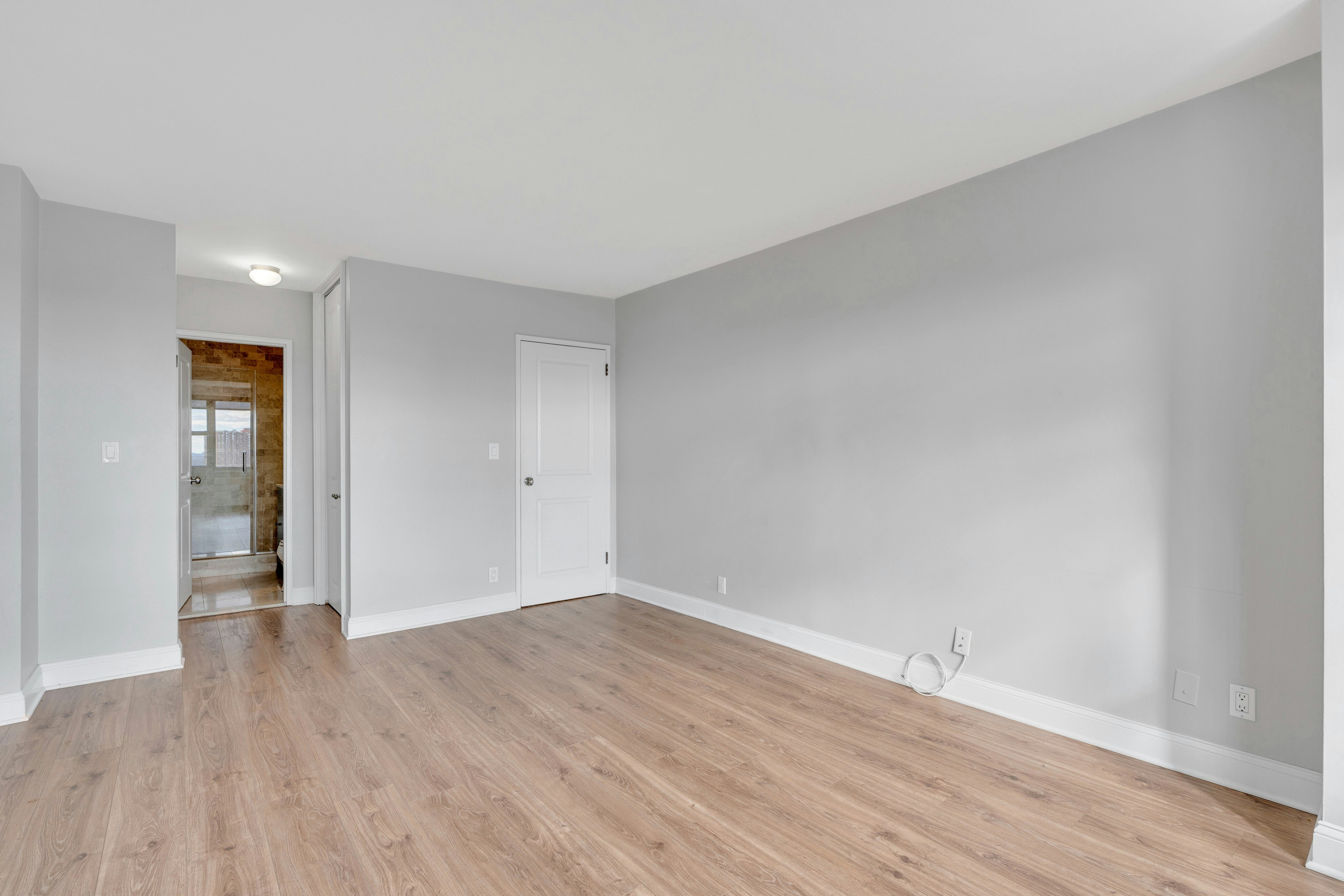 2000 Linwood Avenue #21S 