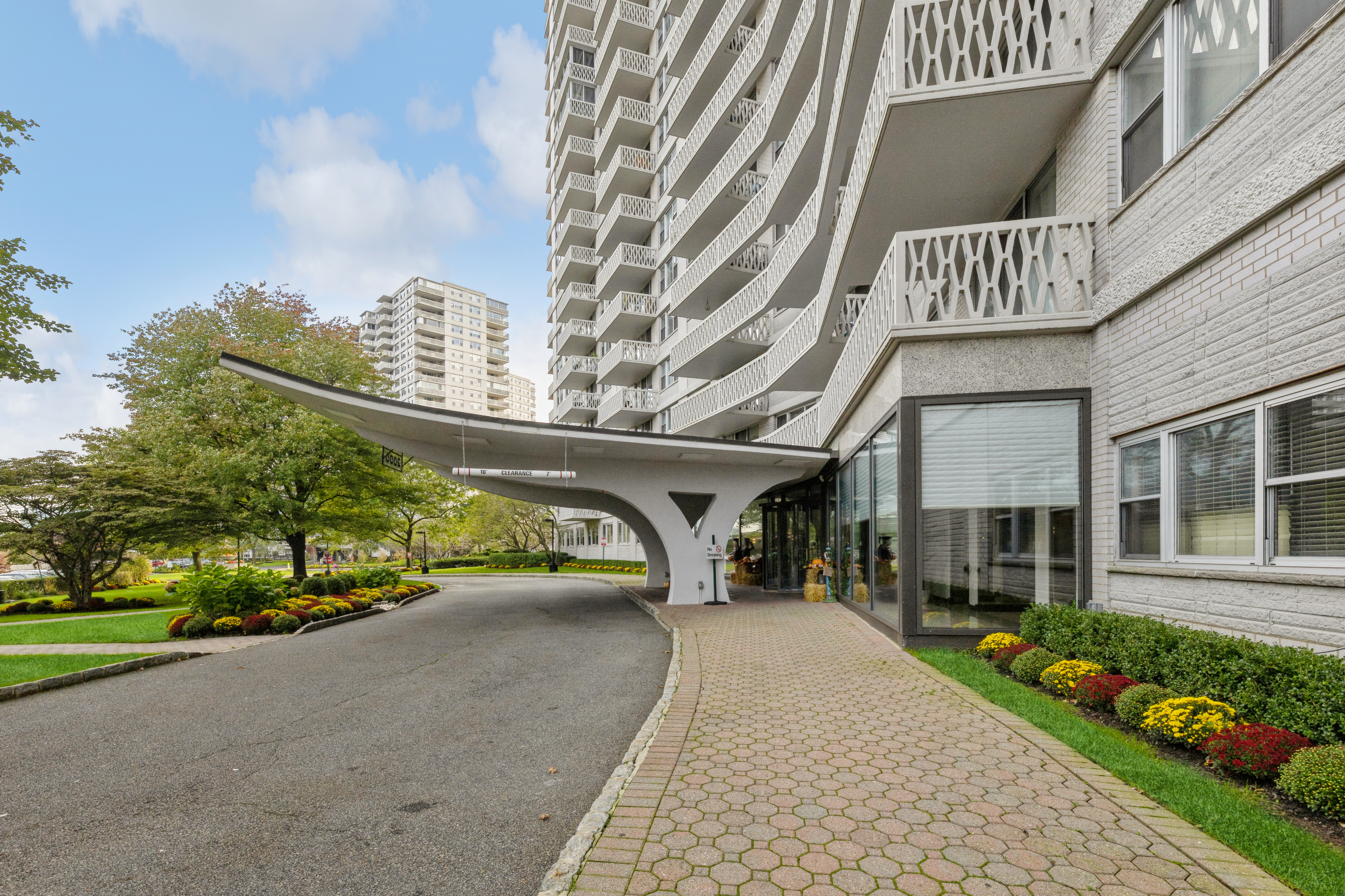 2000 Linwood Avenue #21S 