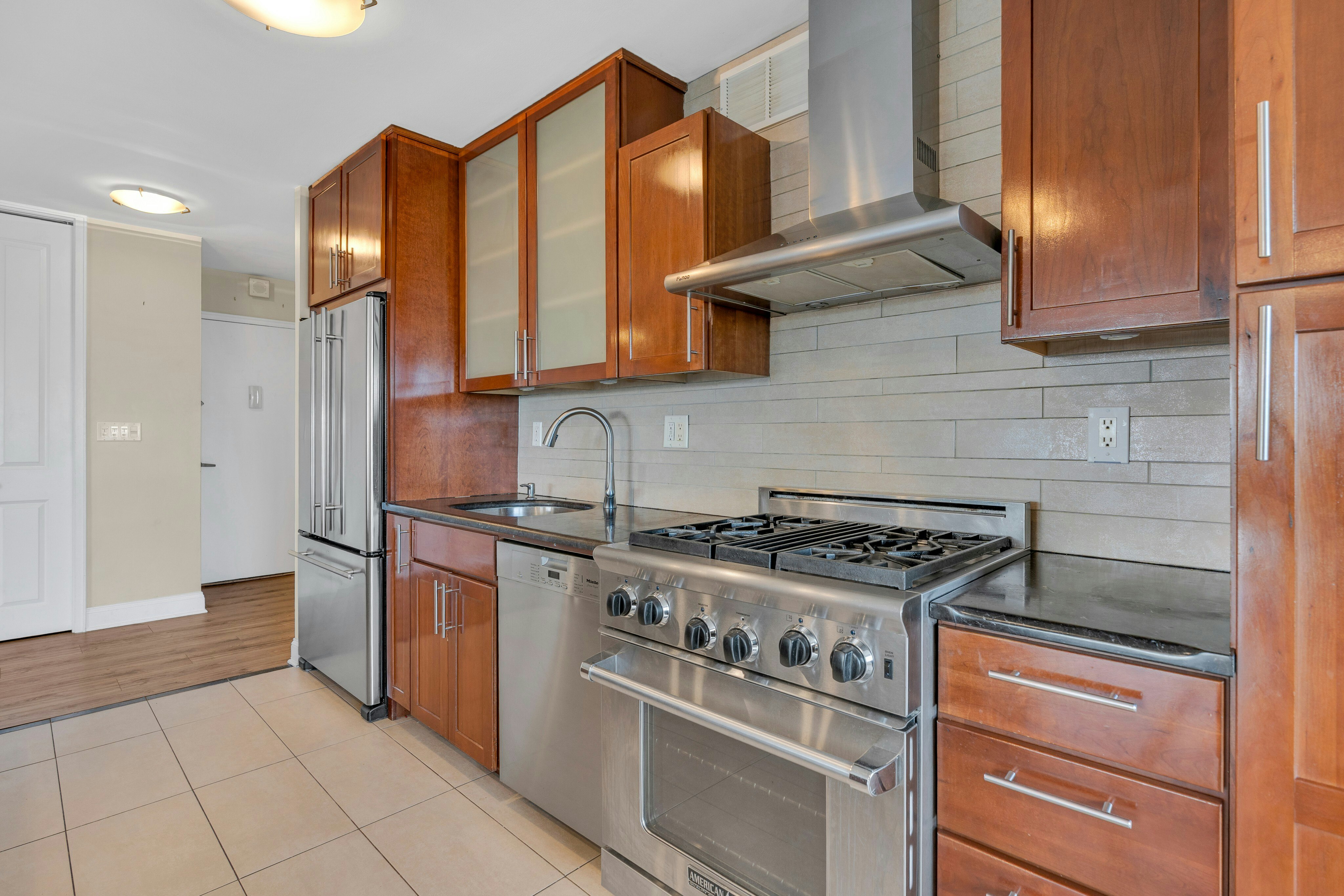 2000 Linwood Avenue #21S 