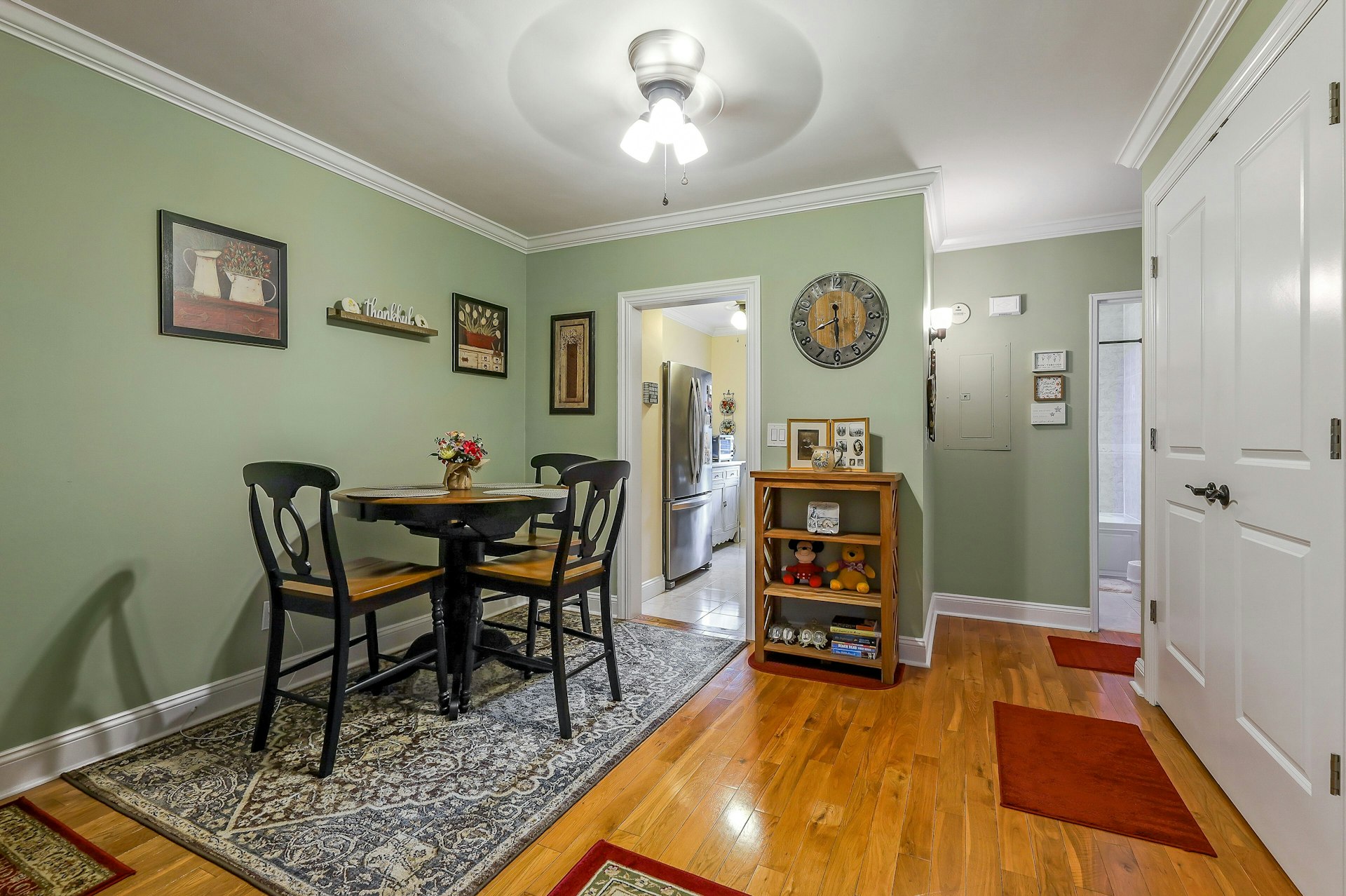 76 Franklin Ave Unit B