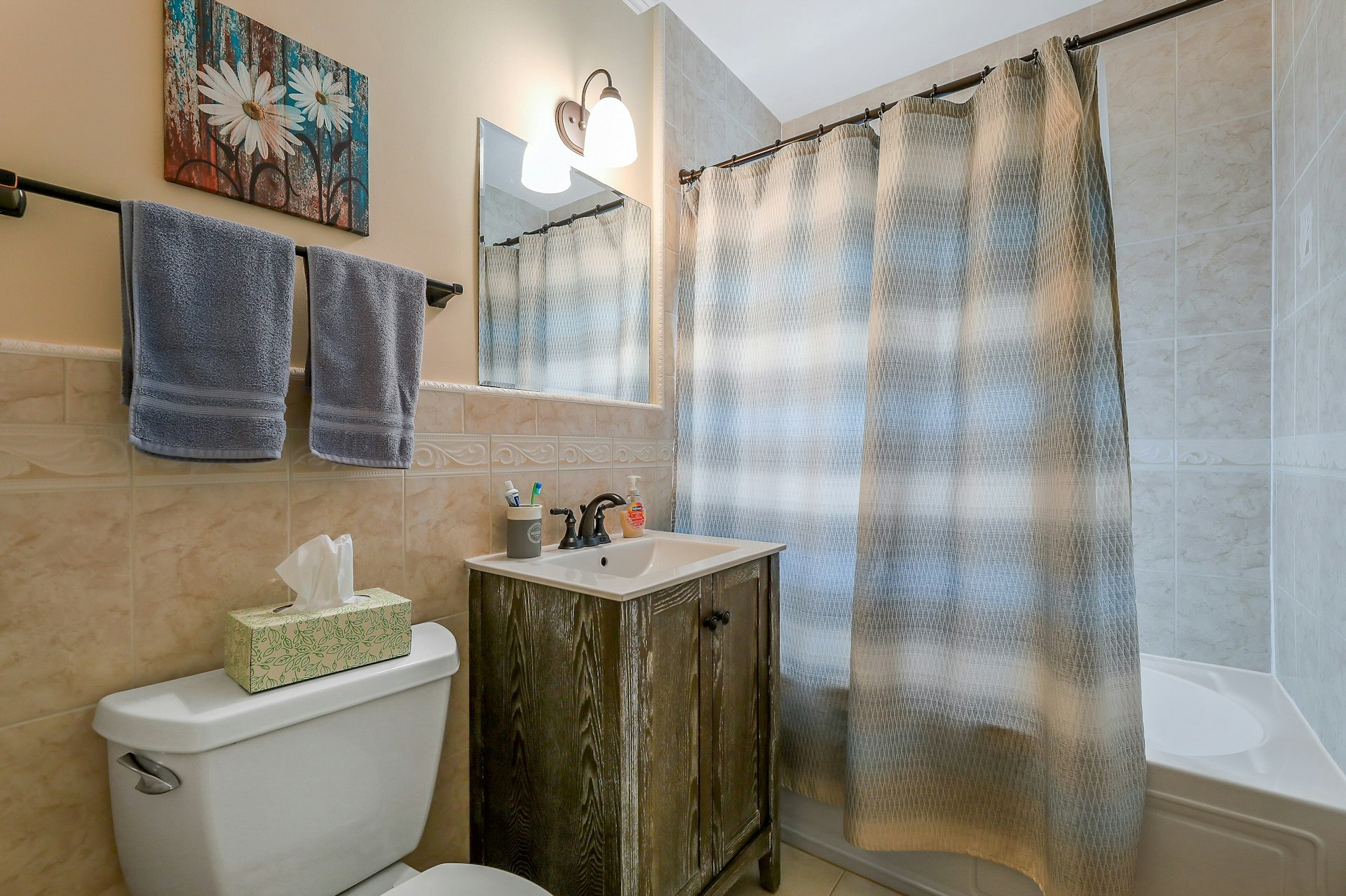76 Franklin Ave Unit B