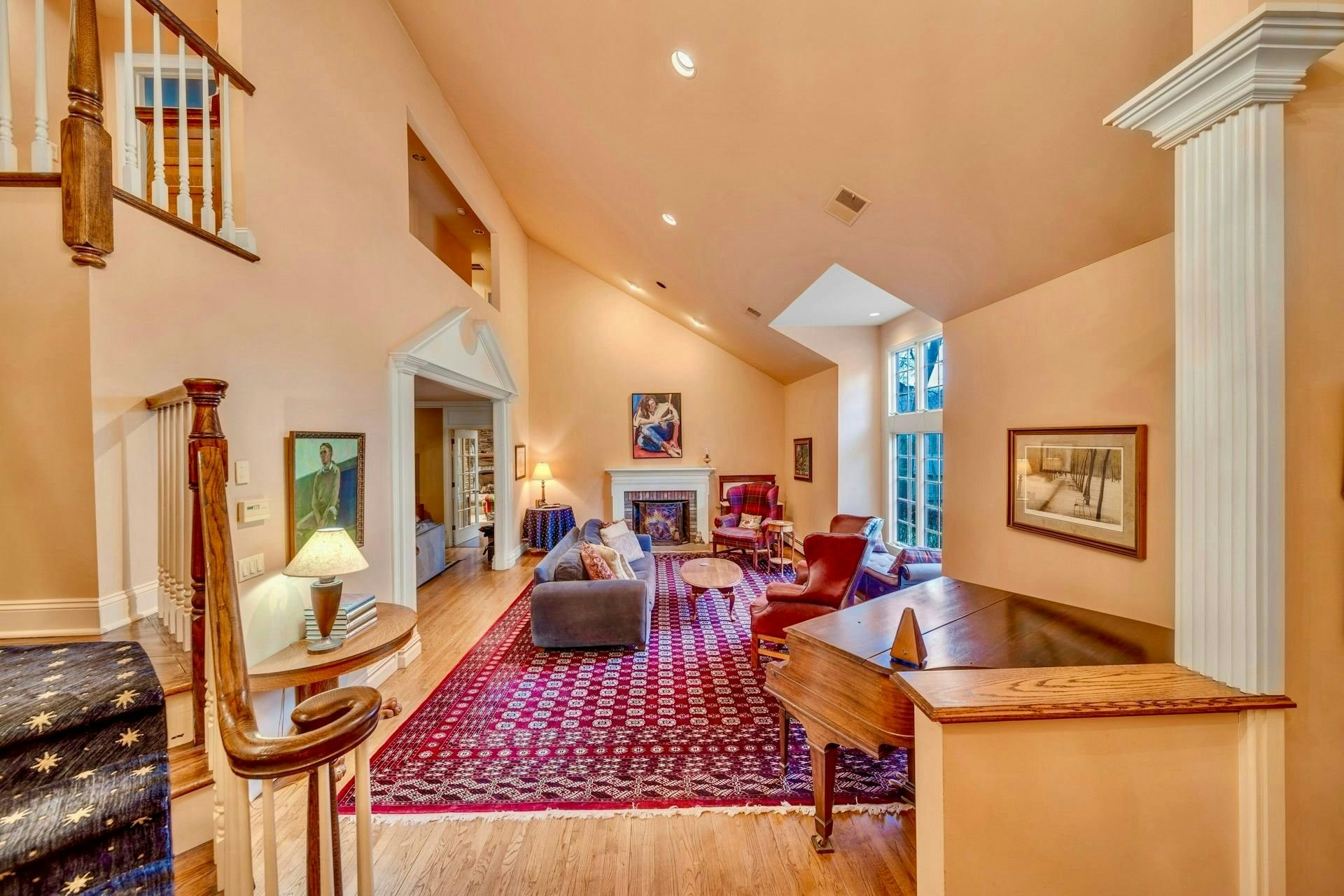 717 Ashmont Rd 