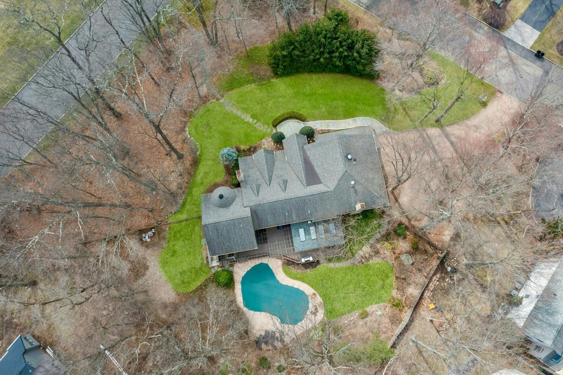 717 Ashmont Rd 