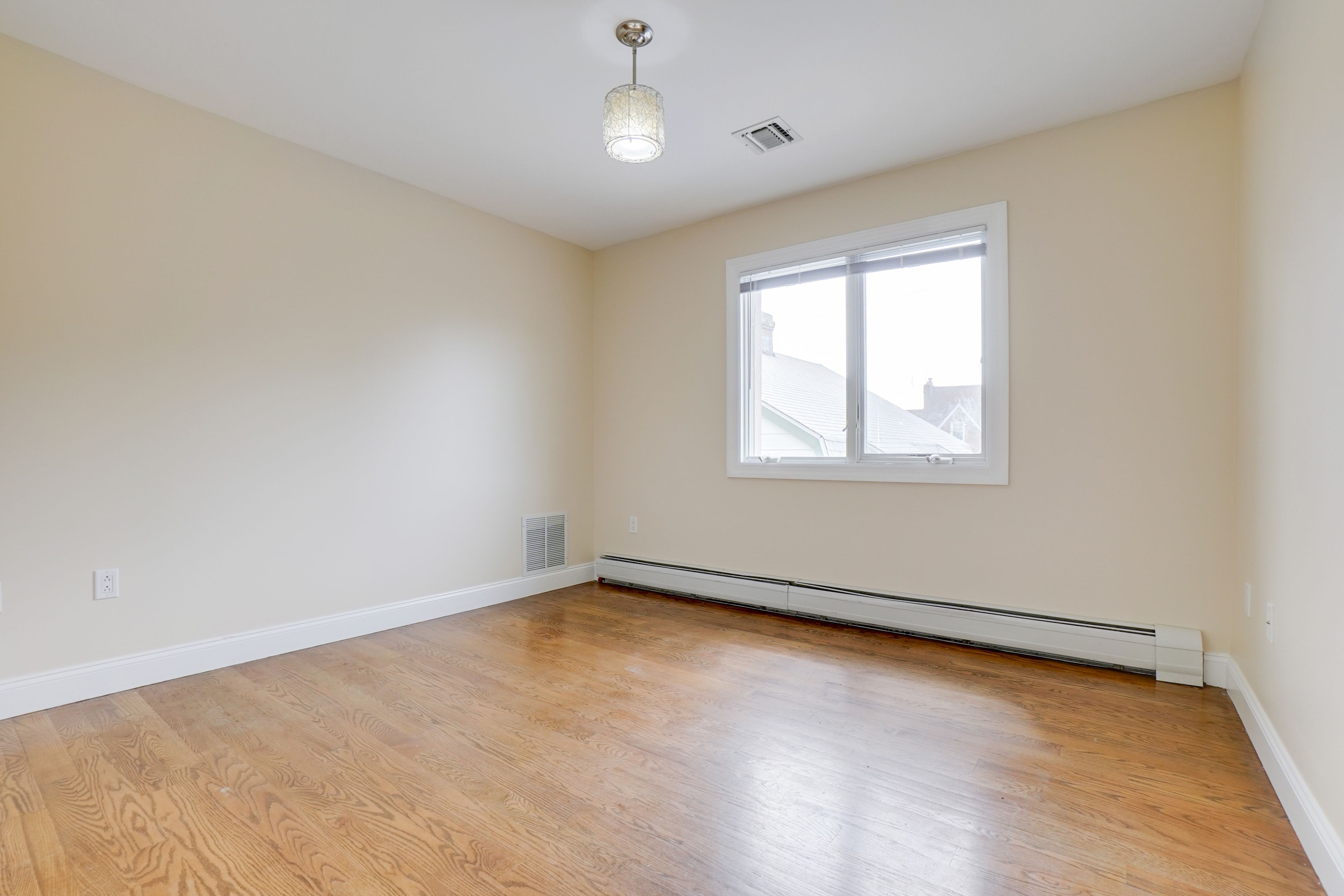 400 Nelson Avenue 