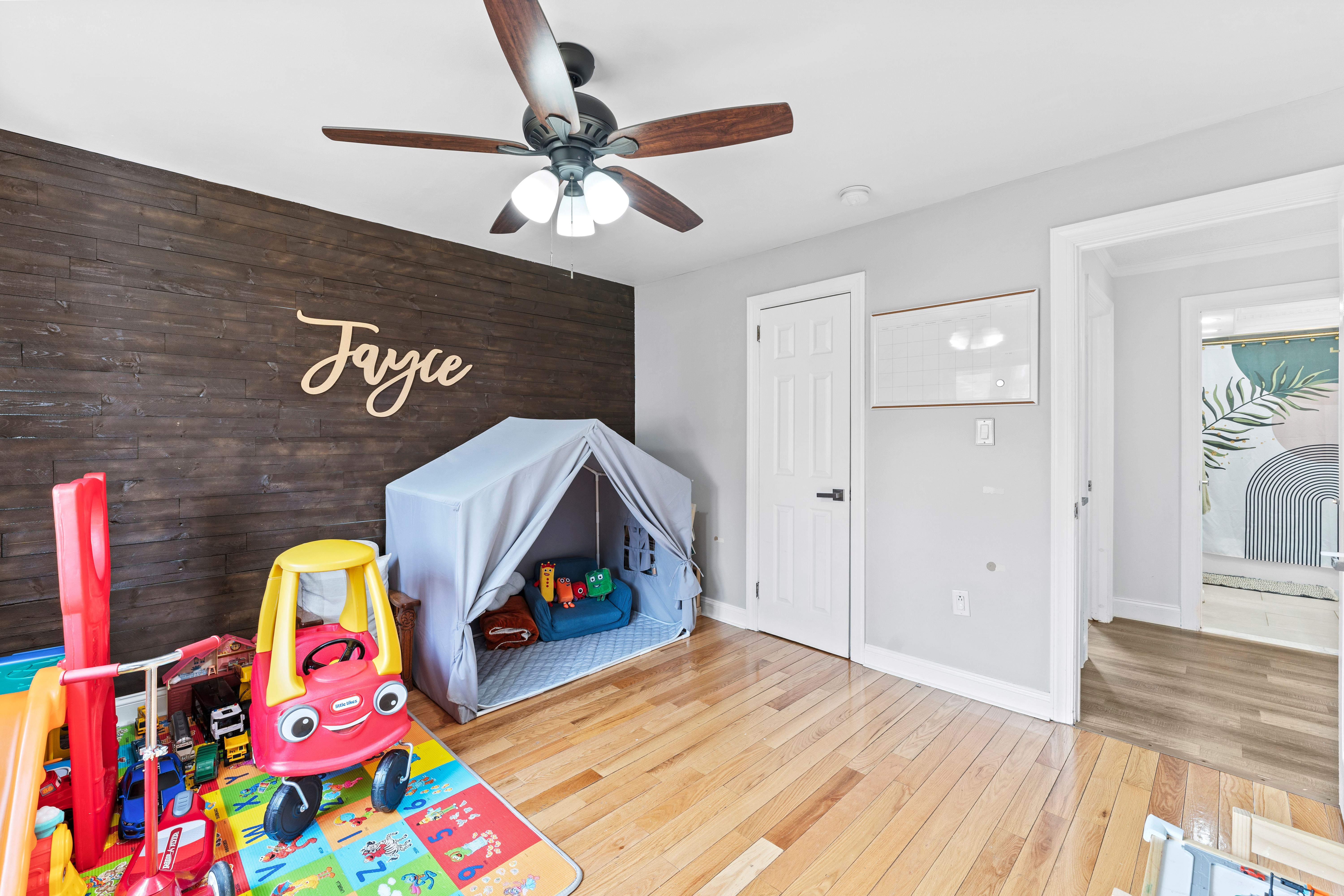 2480 Dorchester Road 