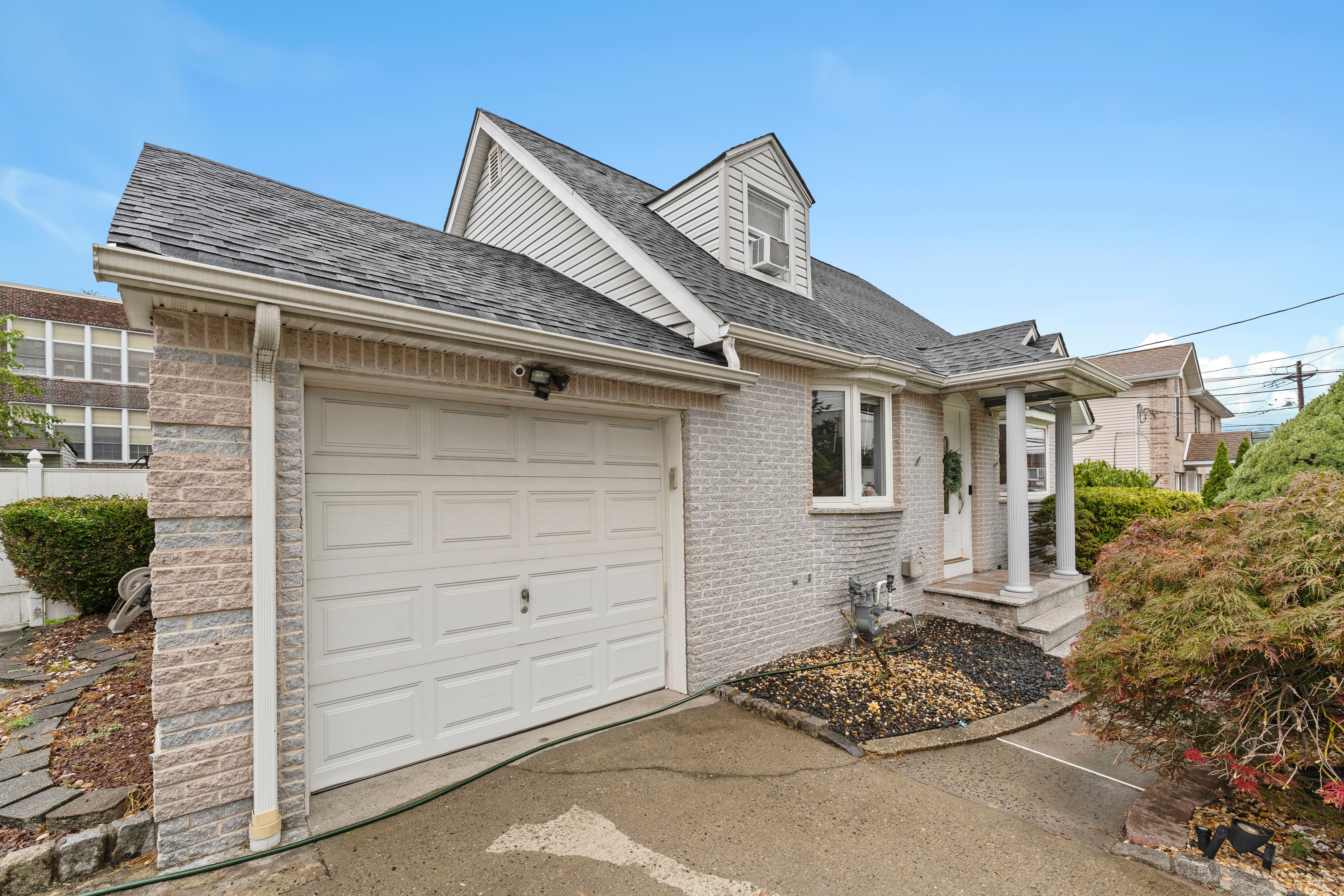 2480 Dorchester Road 