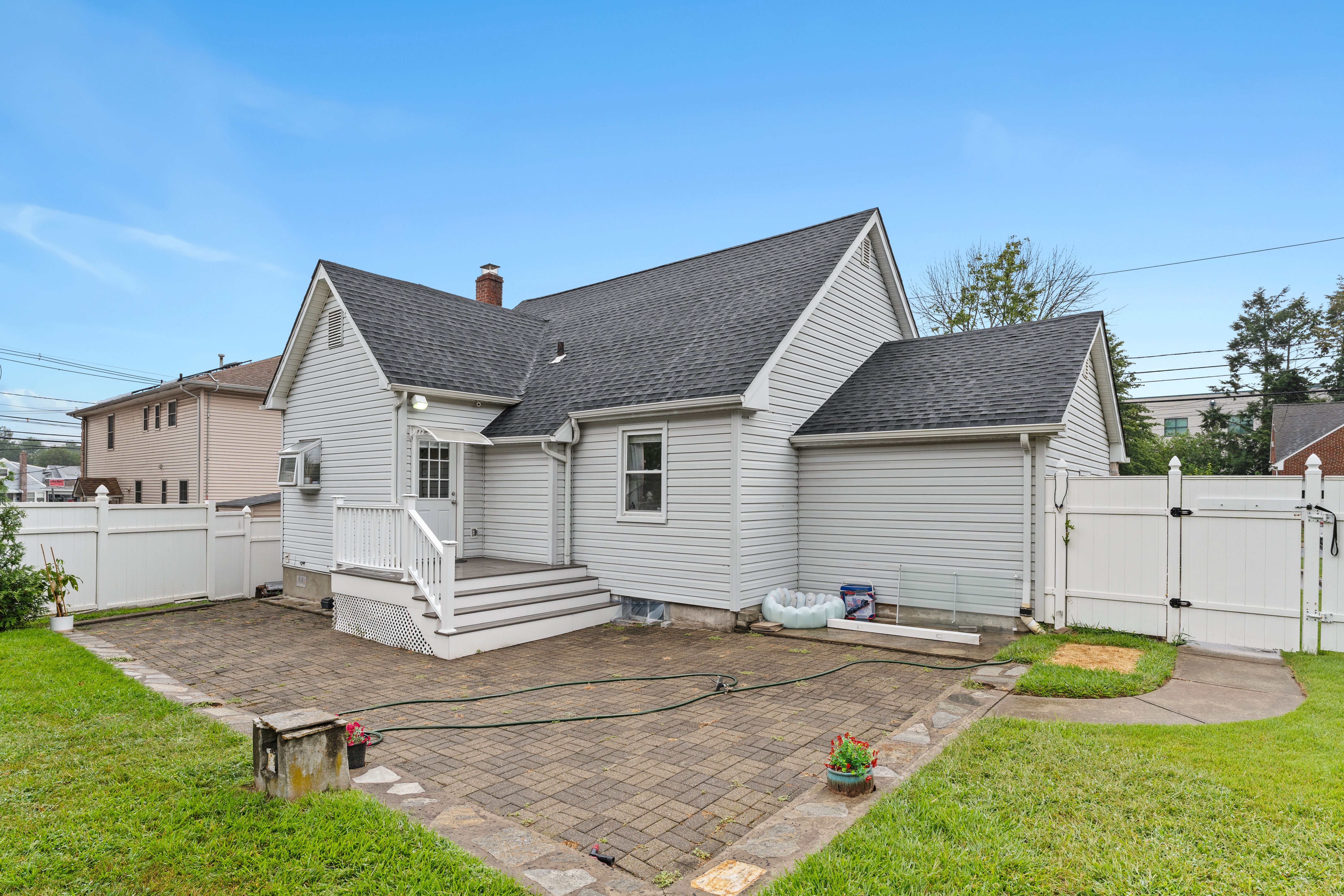 2480 Dorchester Road 