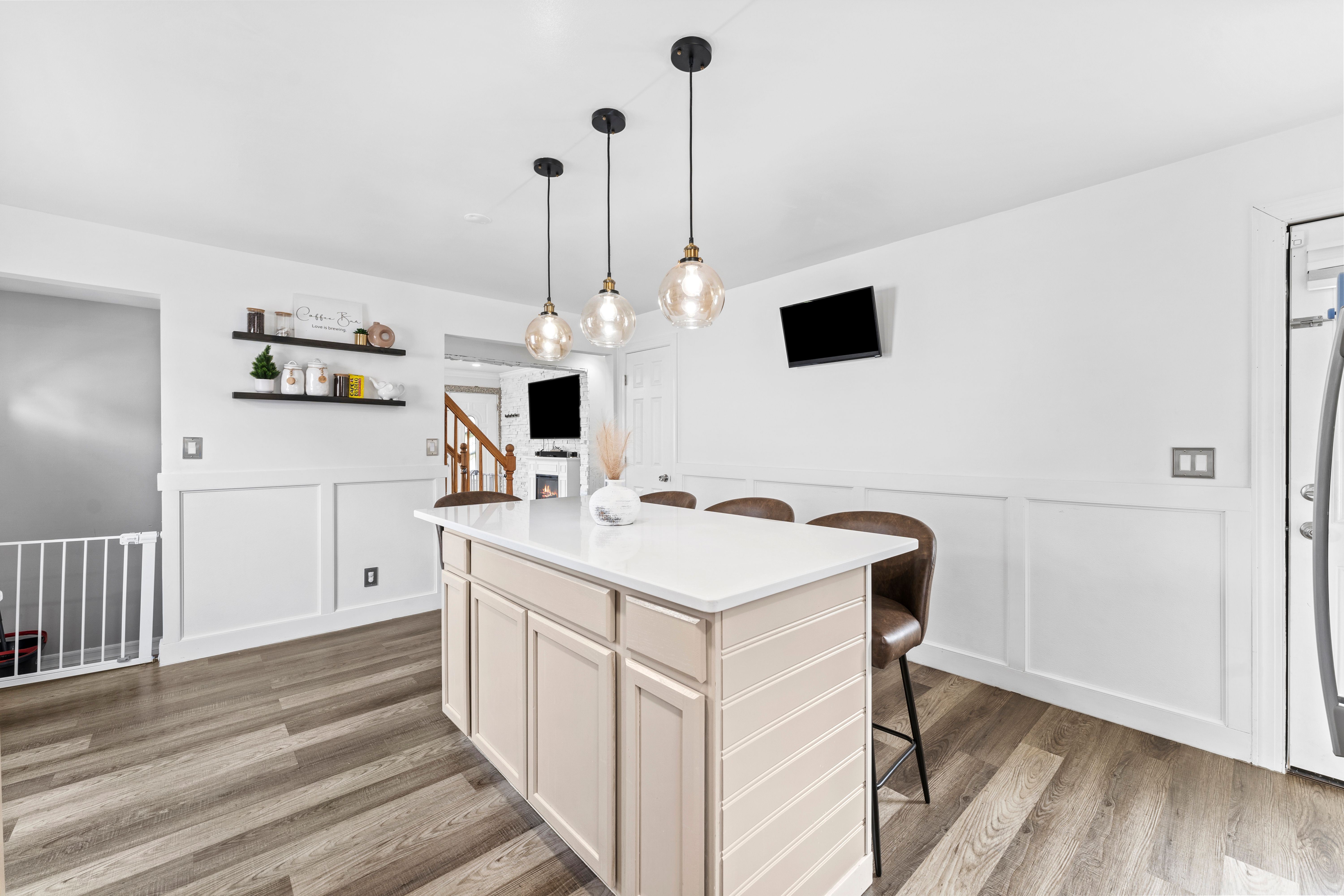 2480 Dorchester Road 