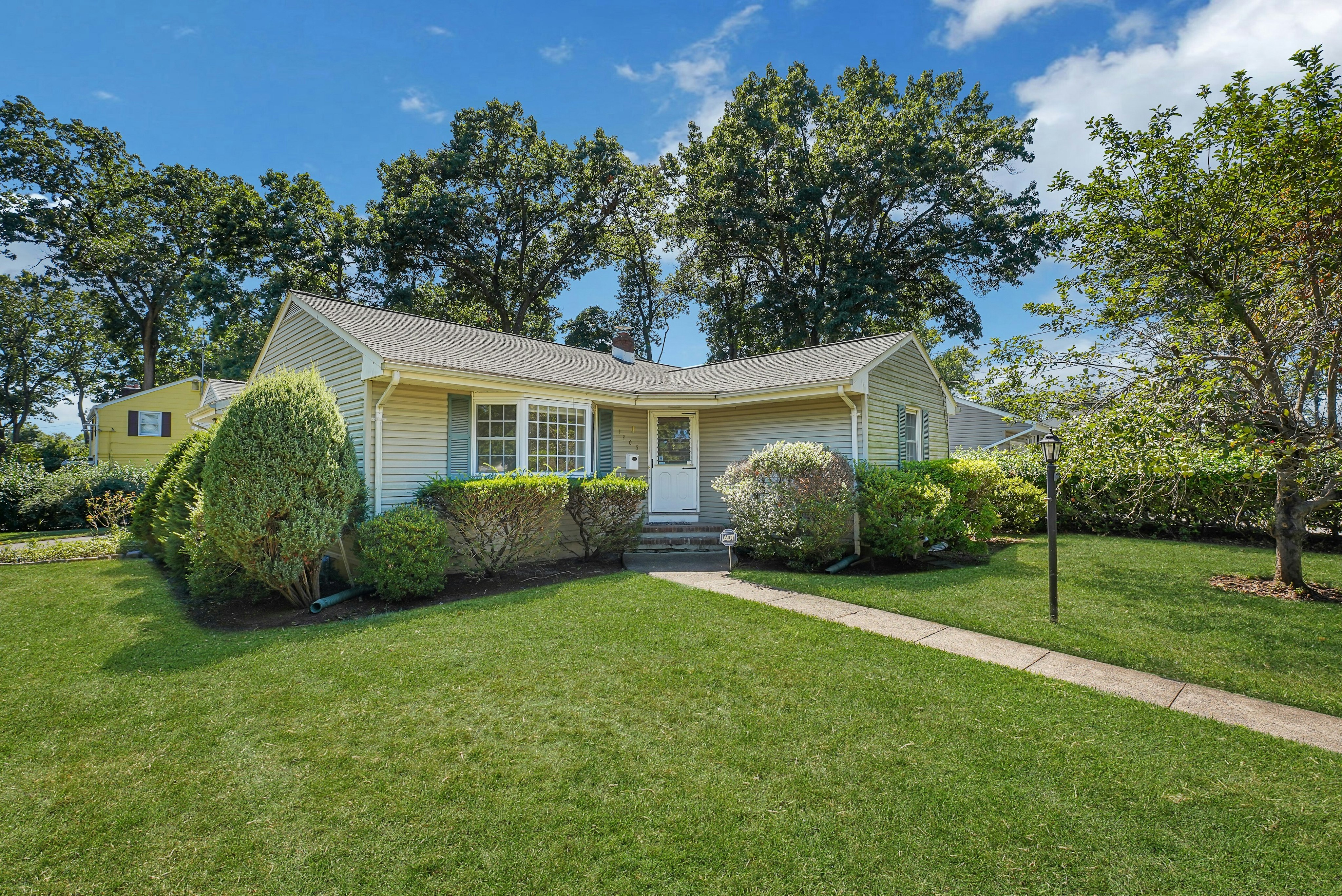 1205 South 10th Street 