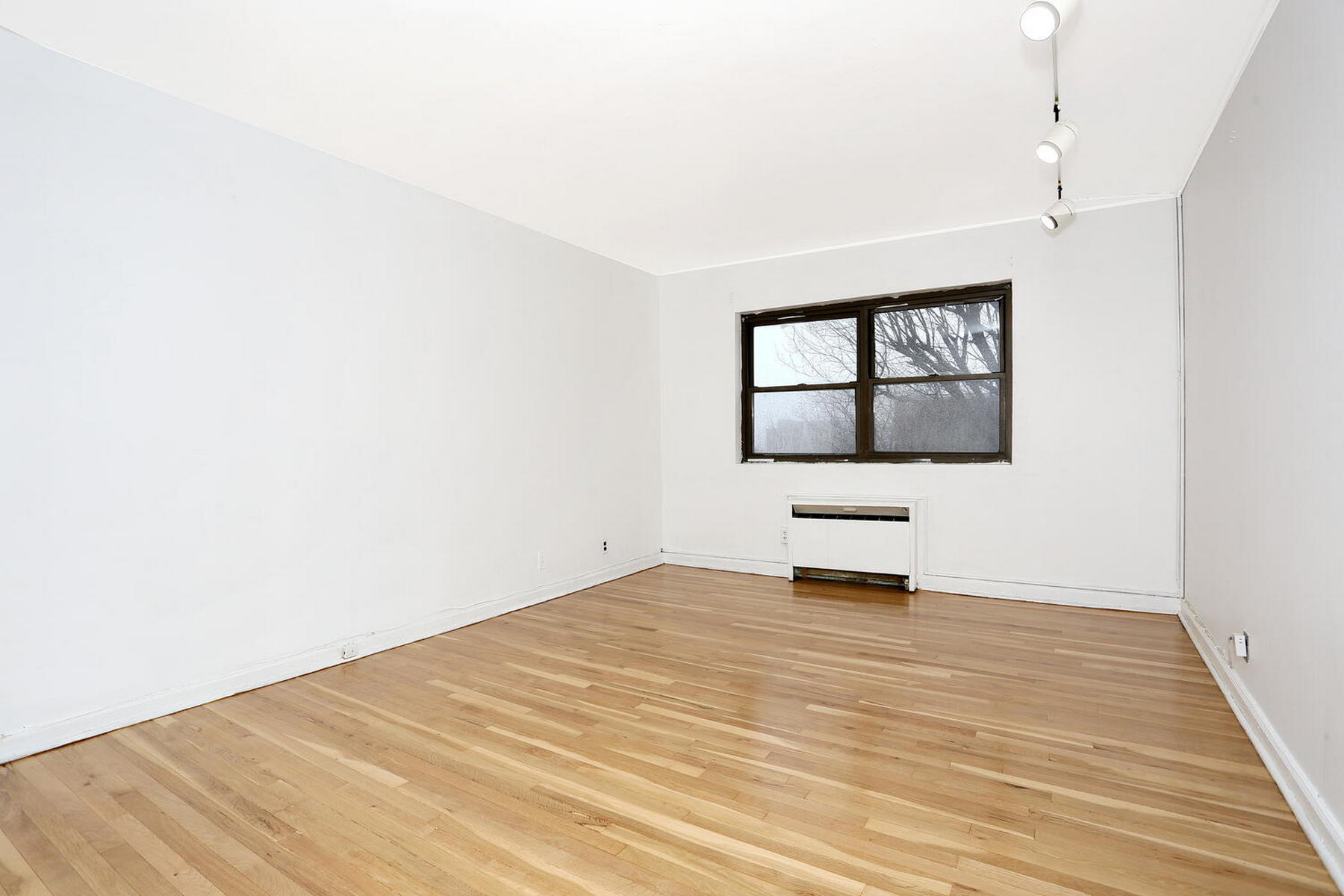 3021 Edwin Avenue #5F 