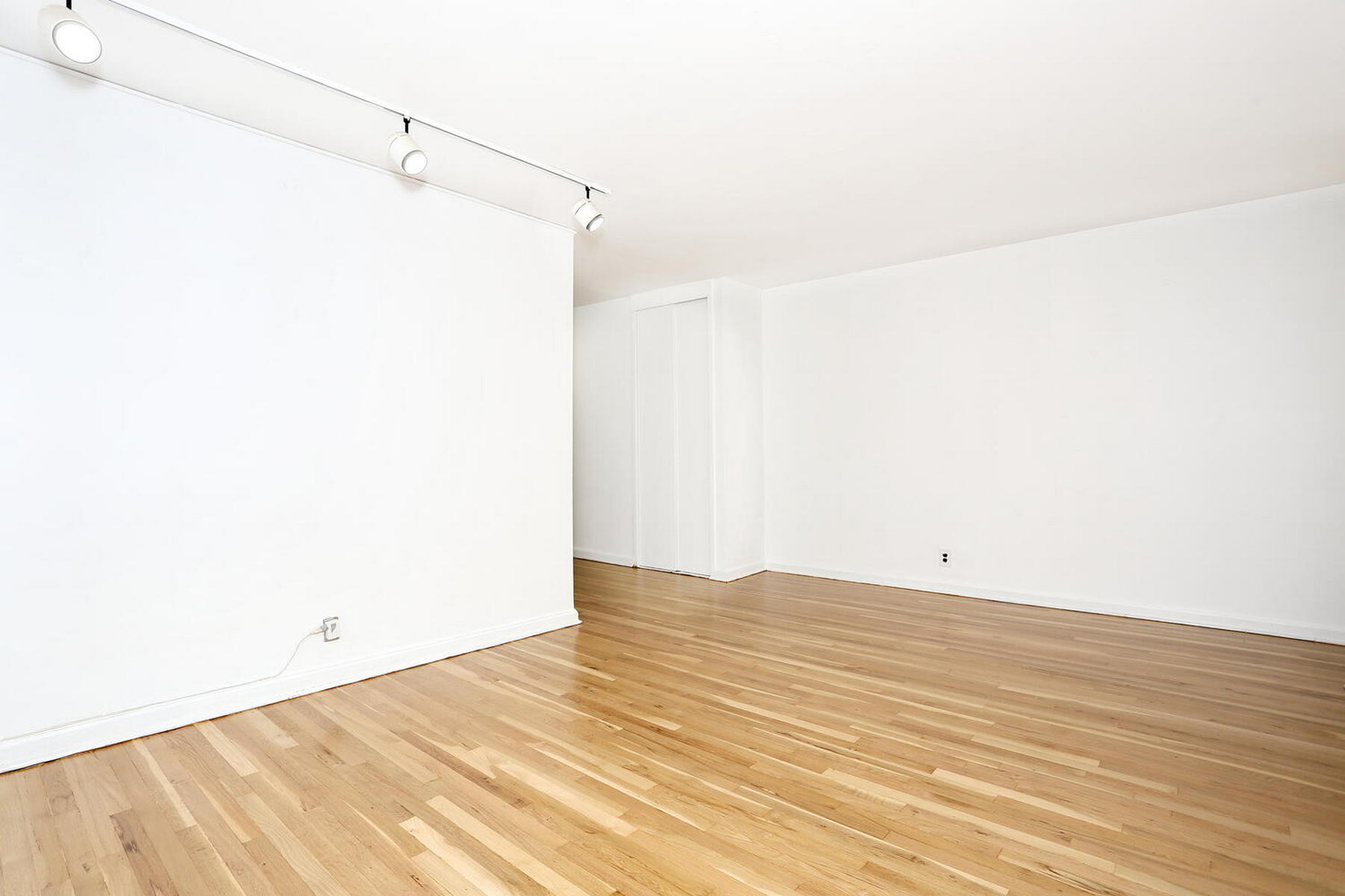 3021 Edwin Avenue #5F 