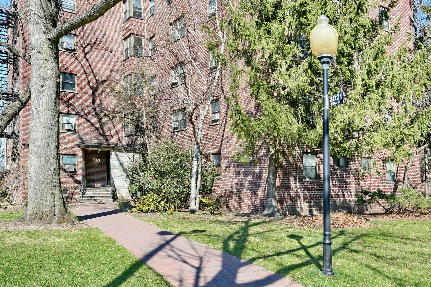 3021 Edwin Avenue #5F 