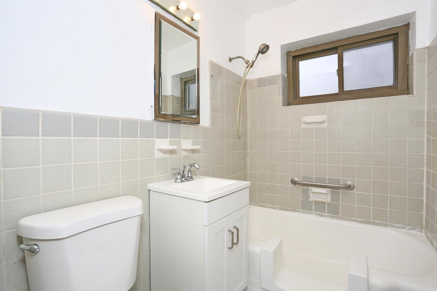 3021 Edwin Avenue #5F 