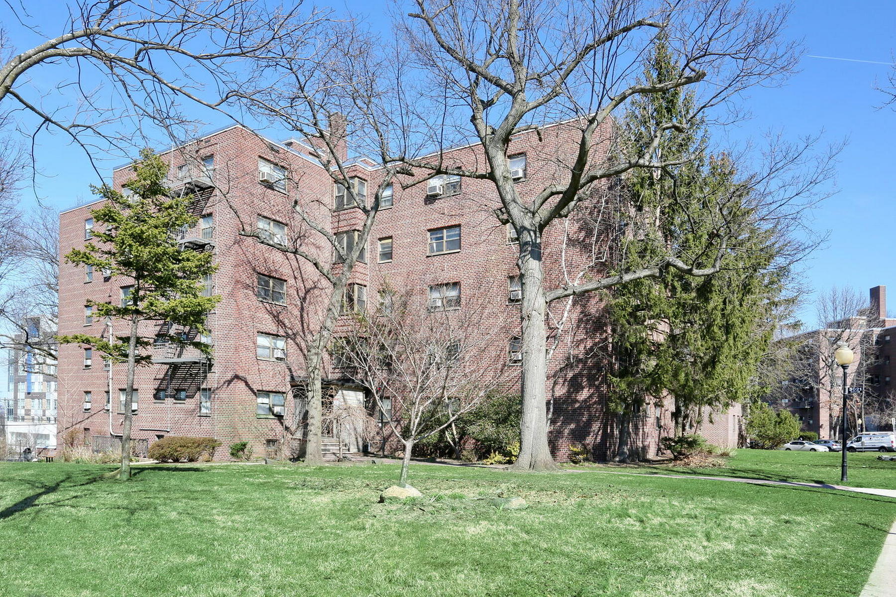 3021 Edwin Avenue #5F 