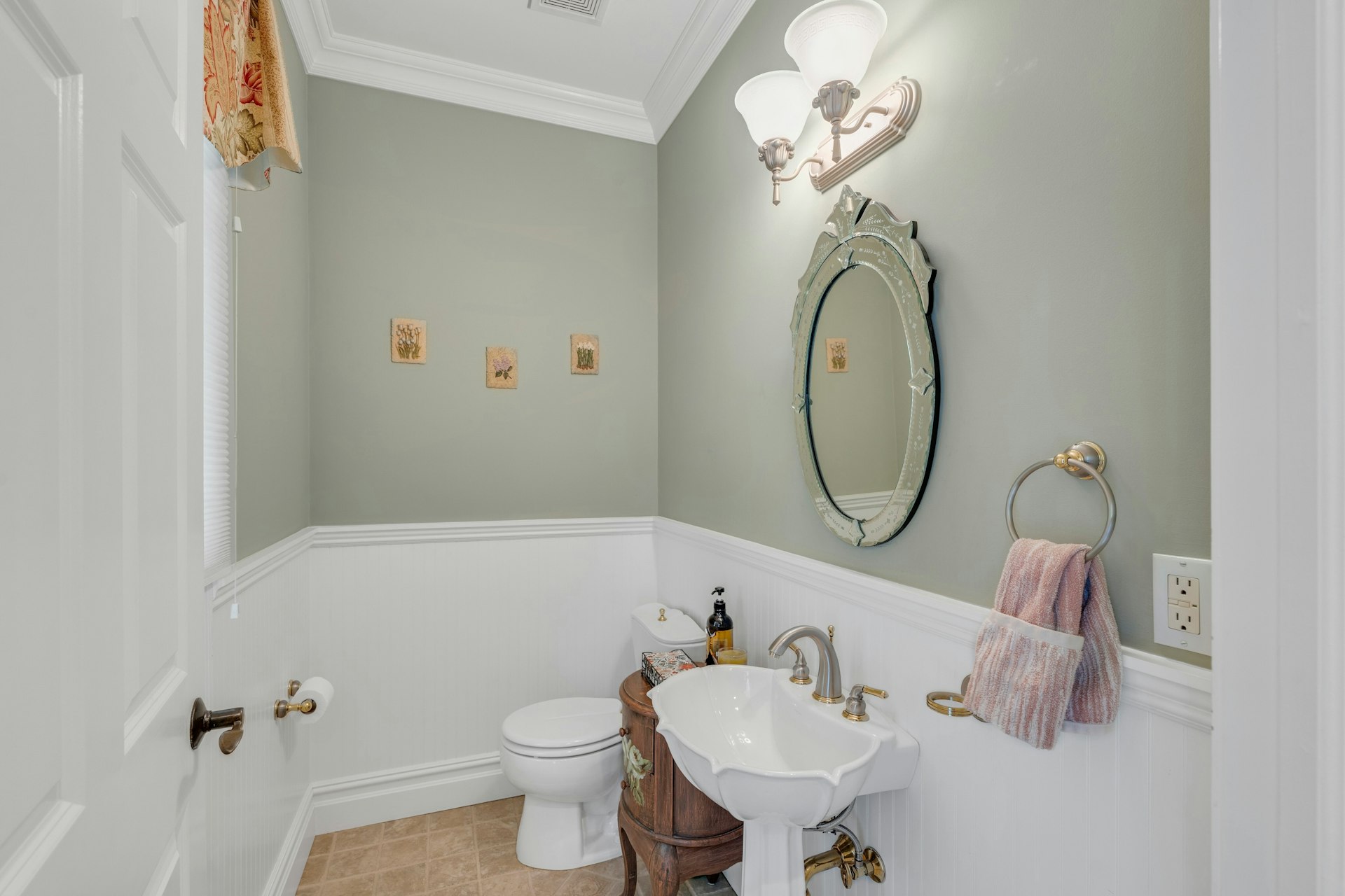 502 Timberline Drive 