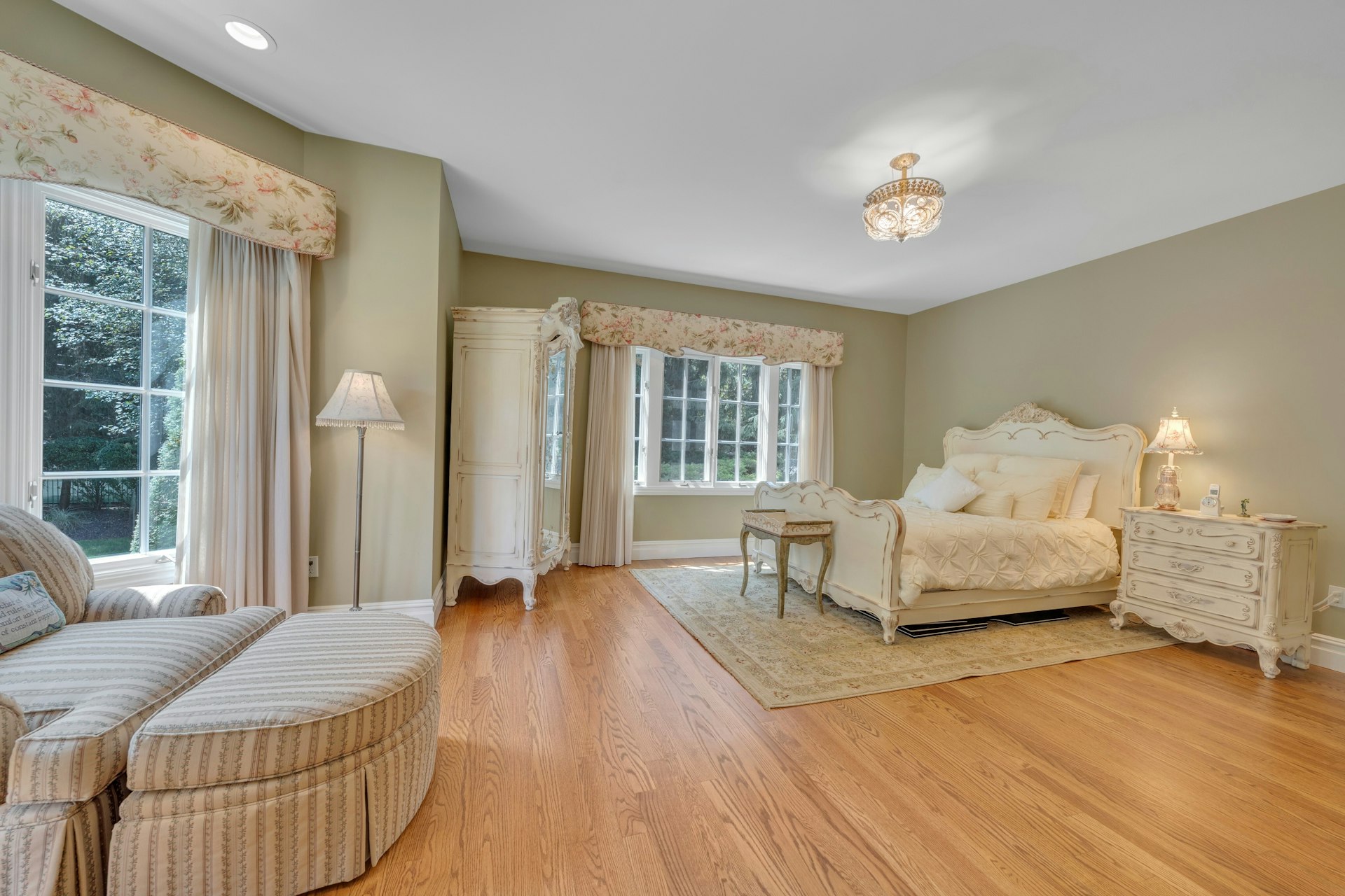 502 Timberline Drive 