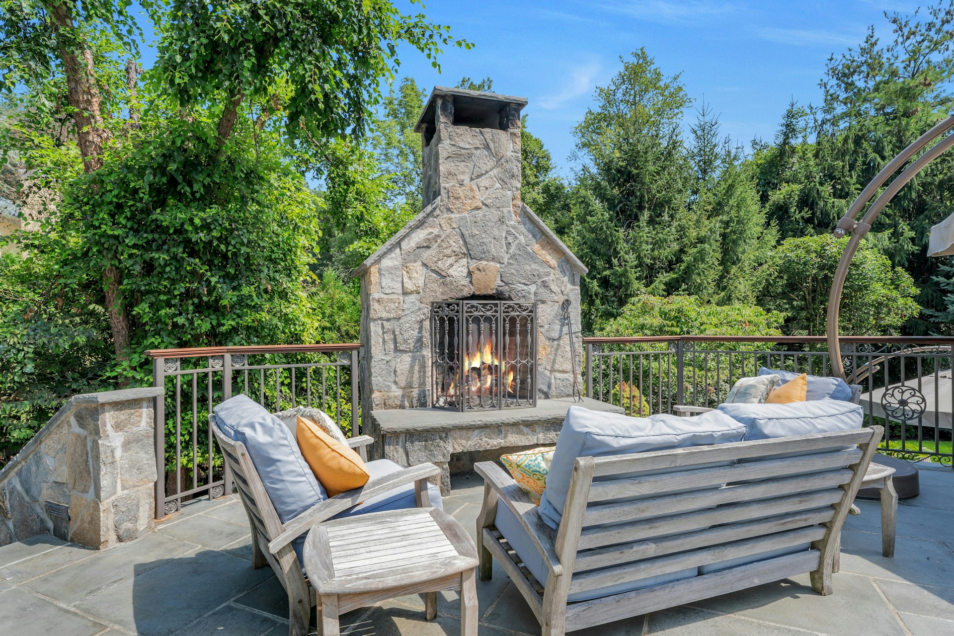 502 Timberline Drive 