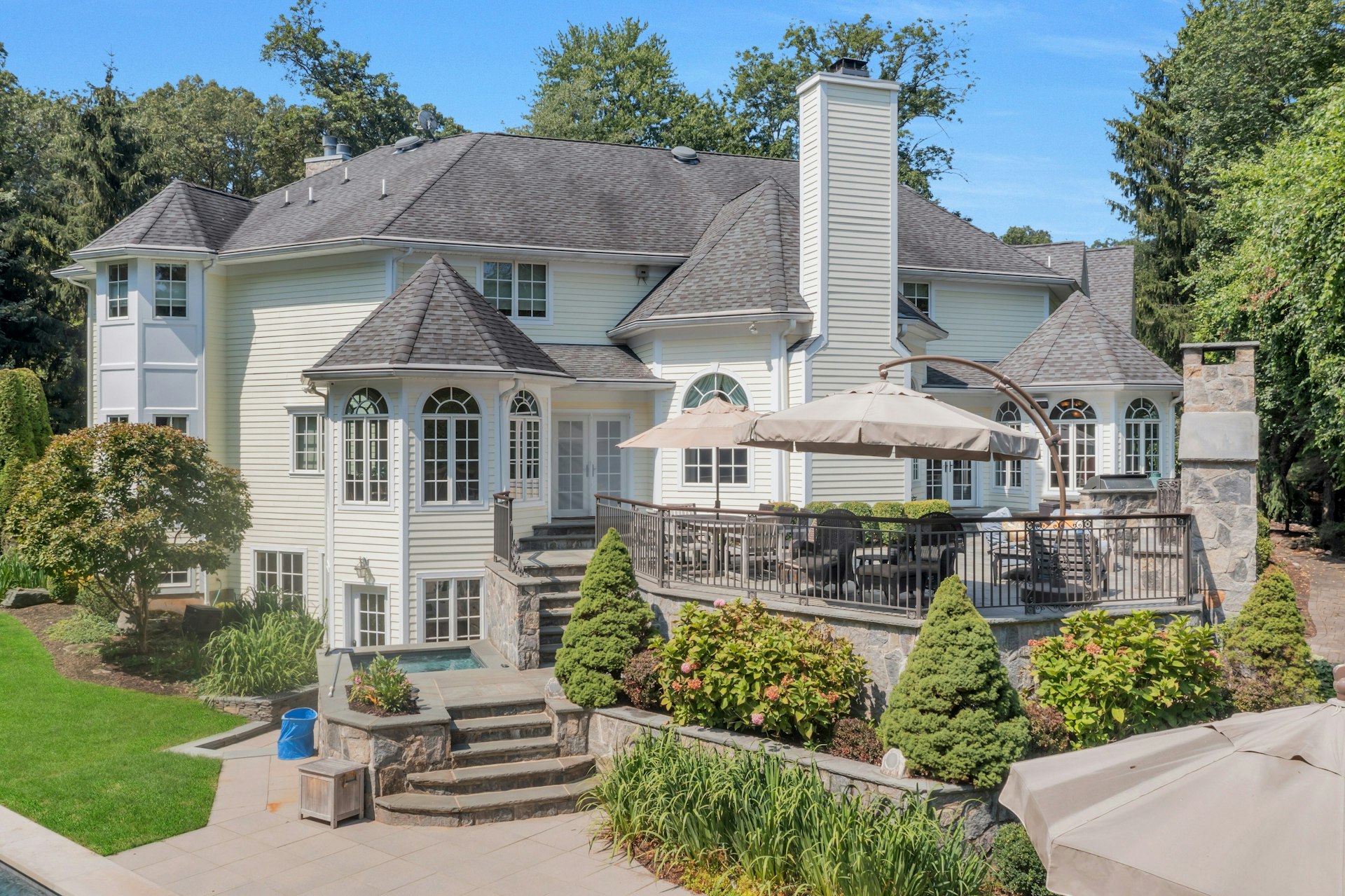 502 Timberline Drive 