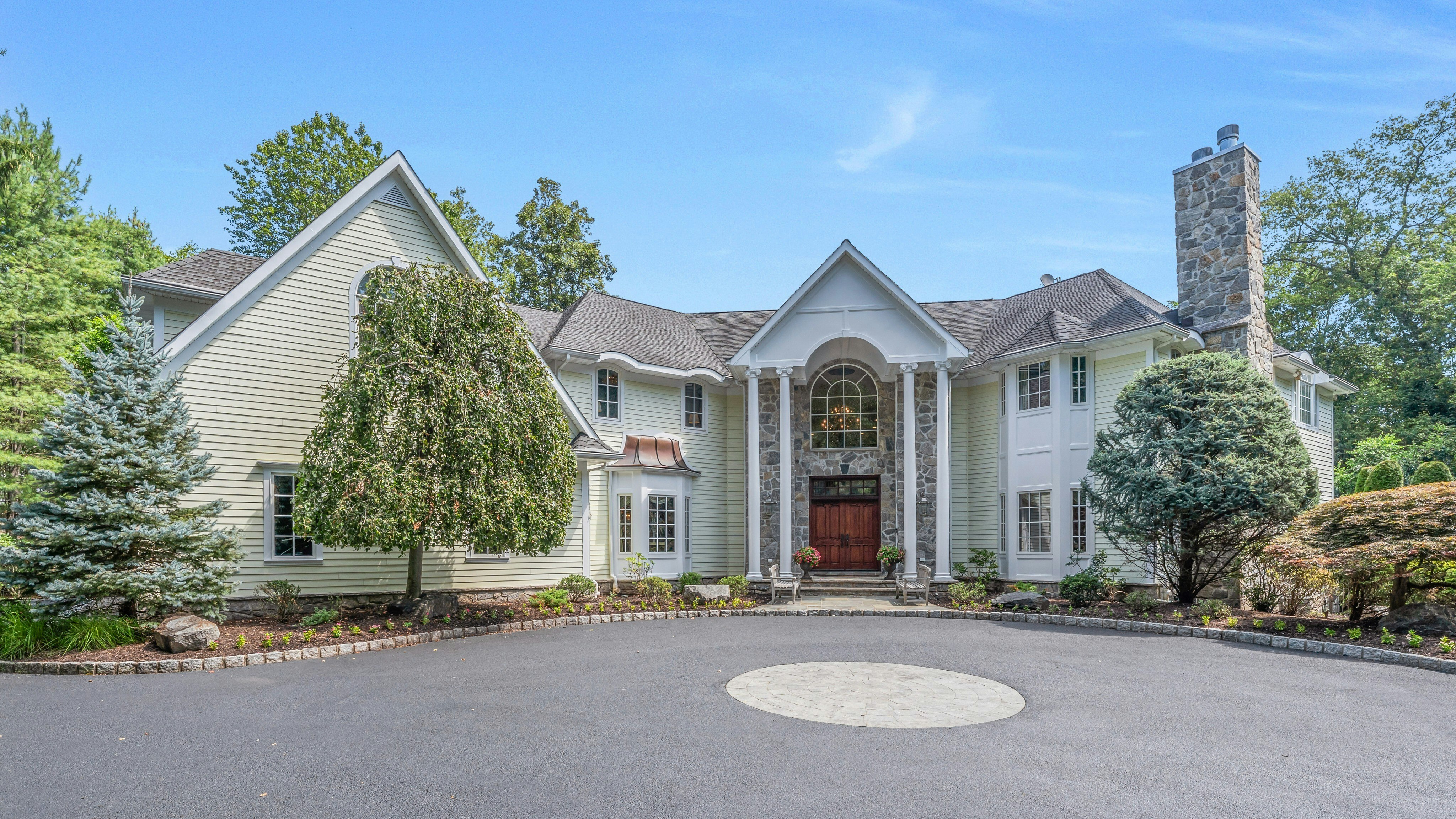 502 Timberline Drive 