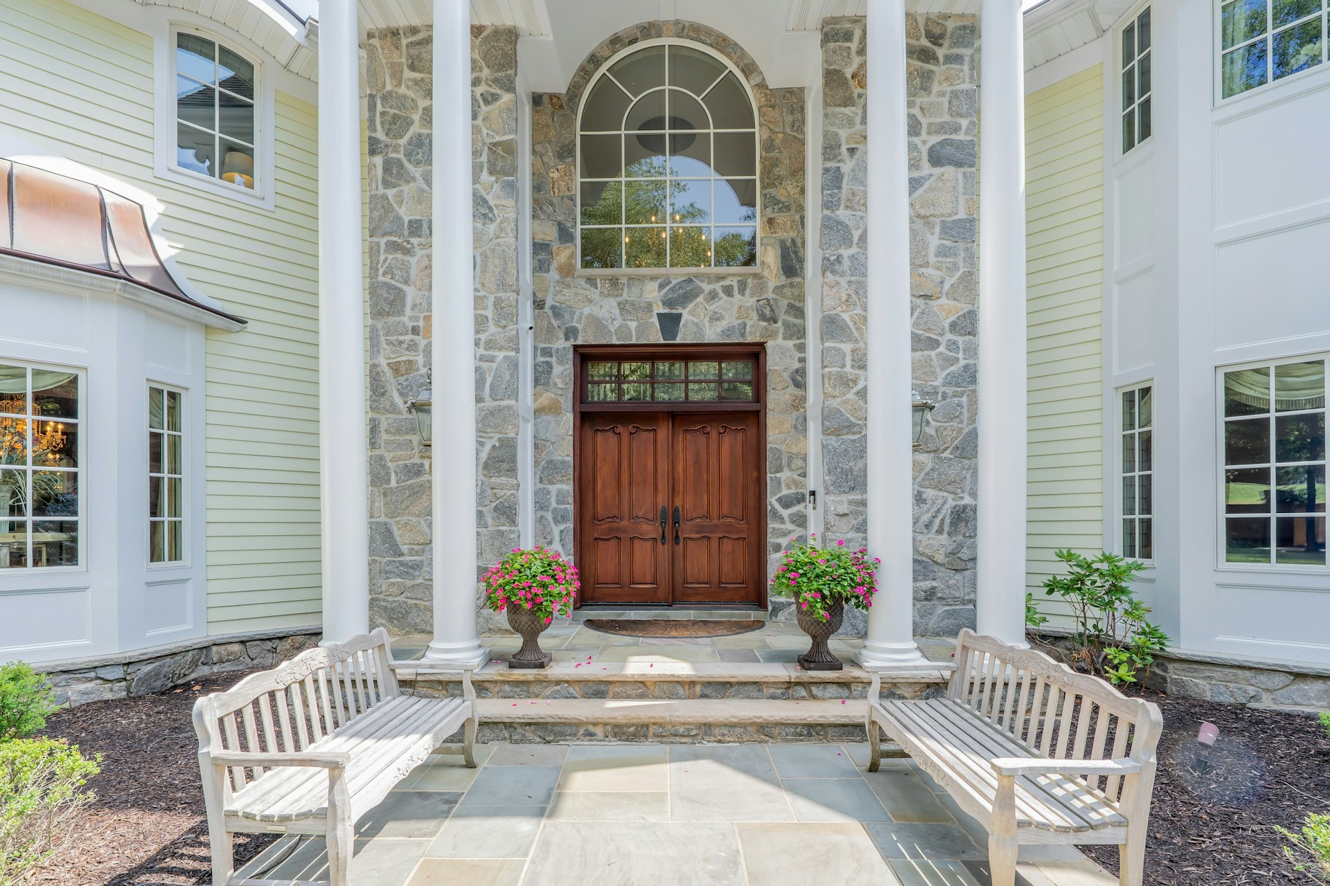 502 Timberline Drive 