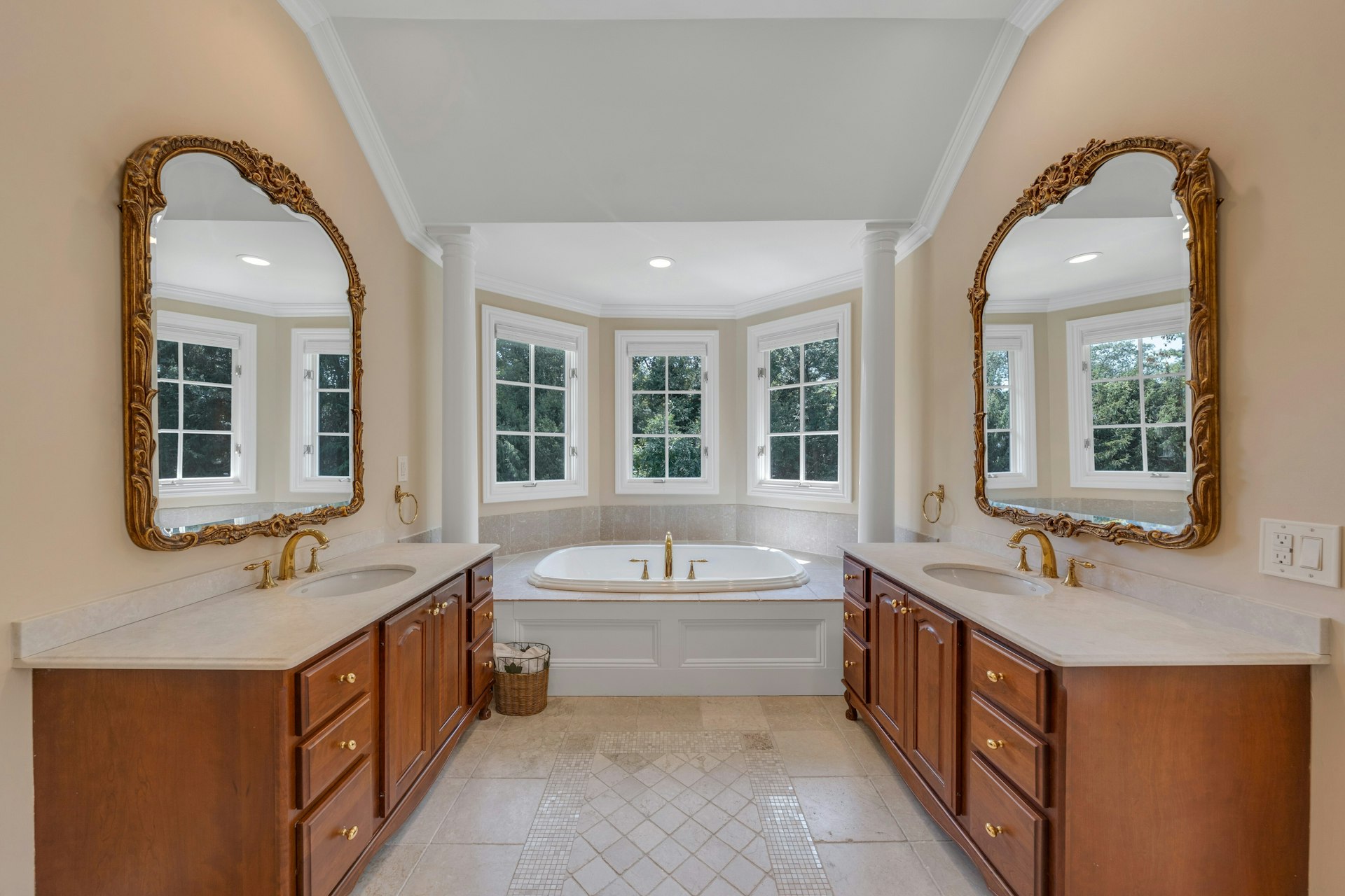 502 Timberline Drive 