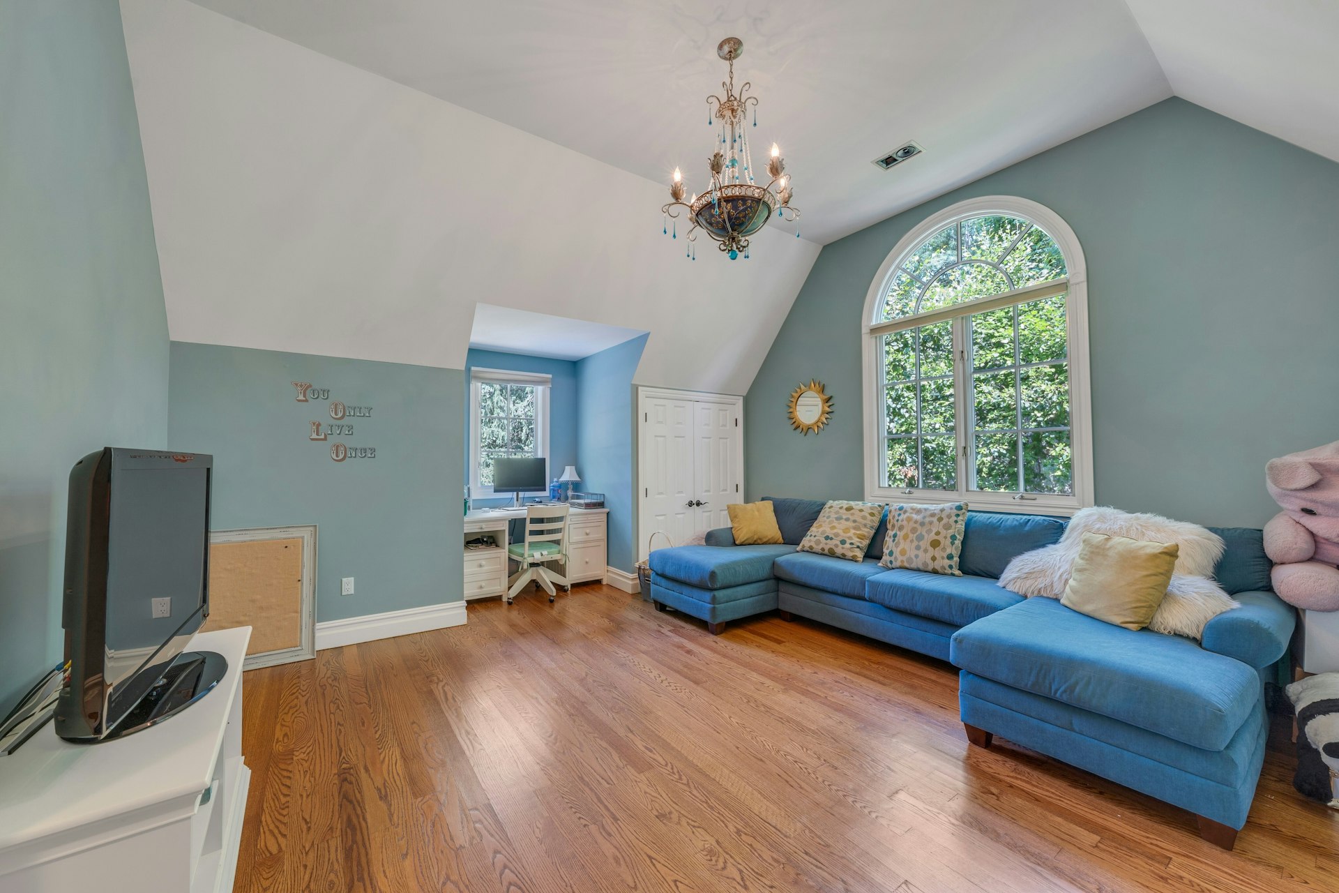 502 Timberline Drive 