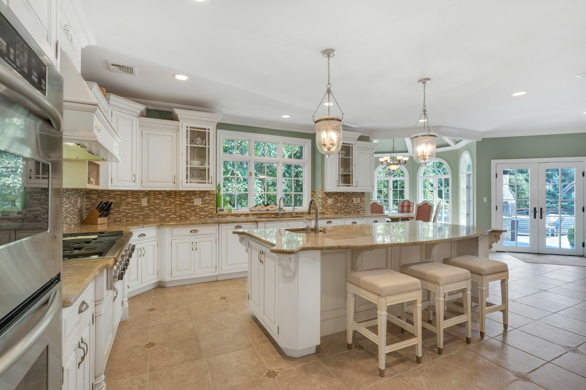 502 Timberline Drive 