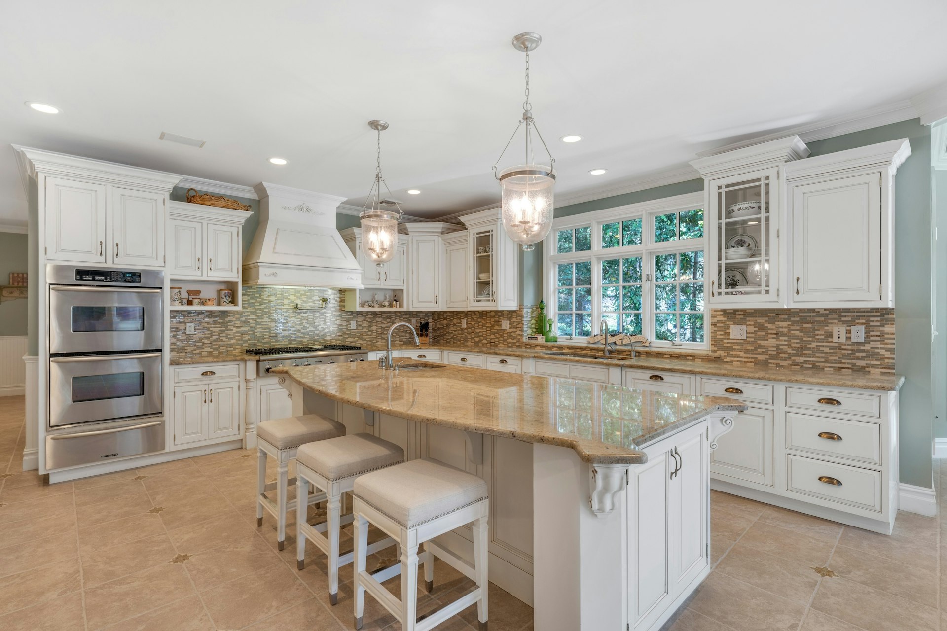 502 Timberline Drive 