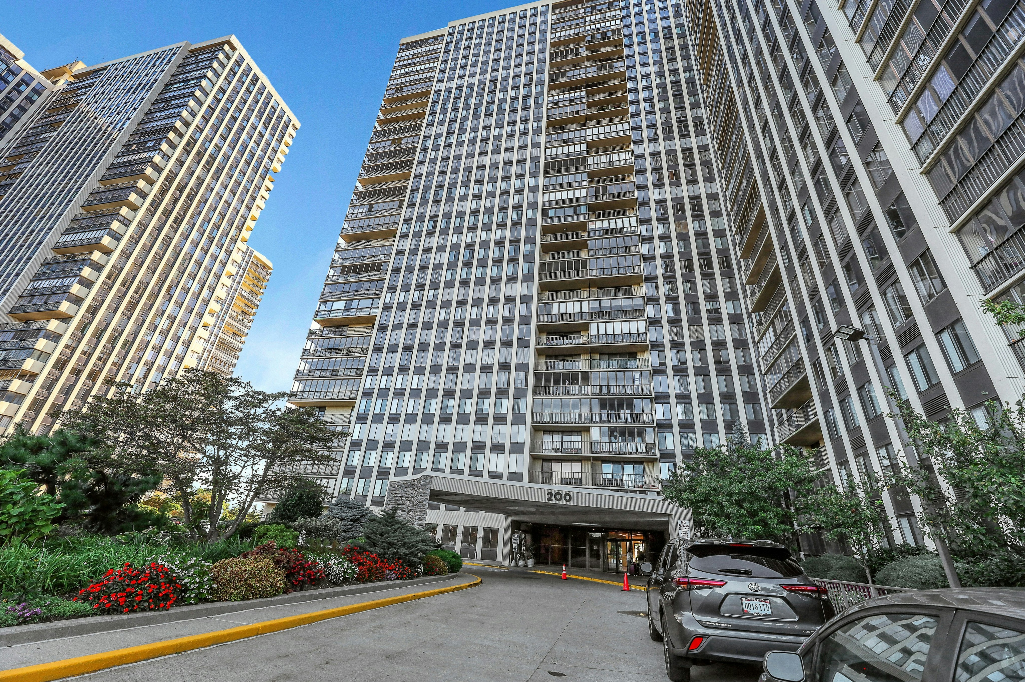 200 Winston Drive Unit 421