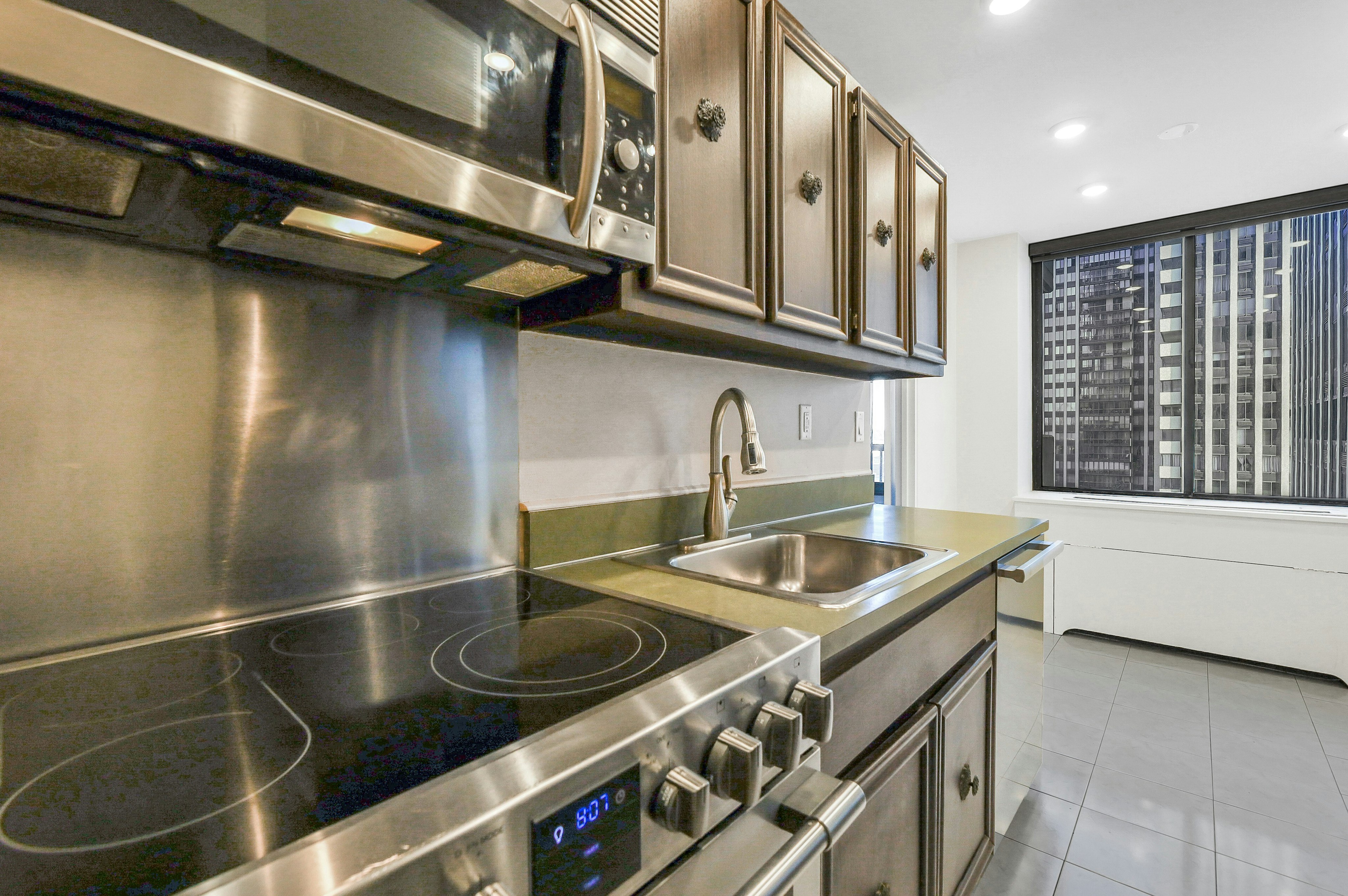 200 Winston Drive Unit 421