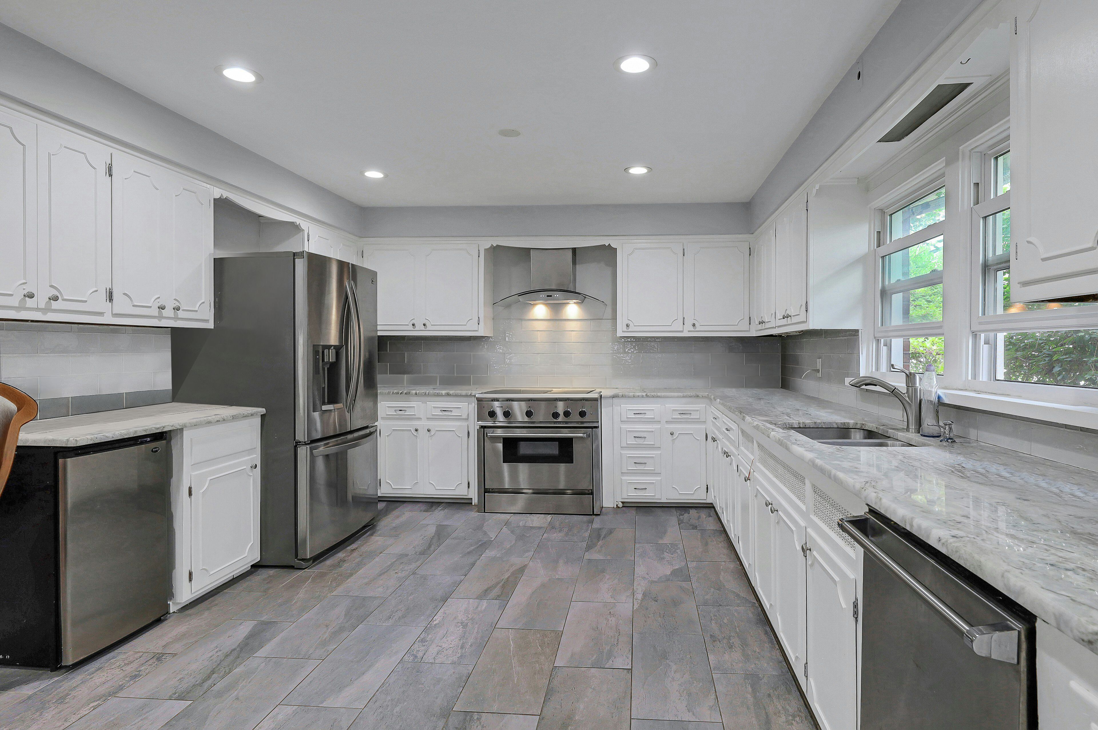 321 Bell Avenue 