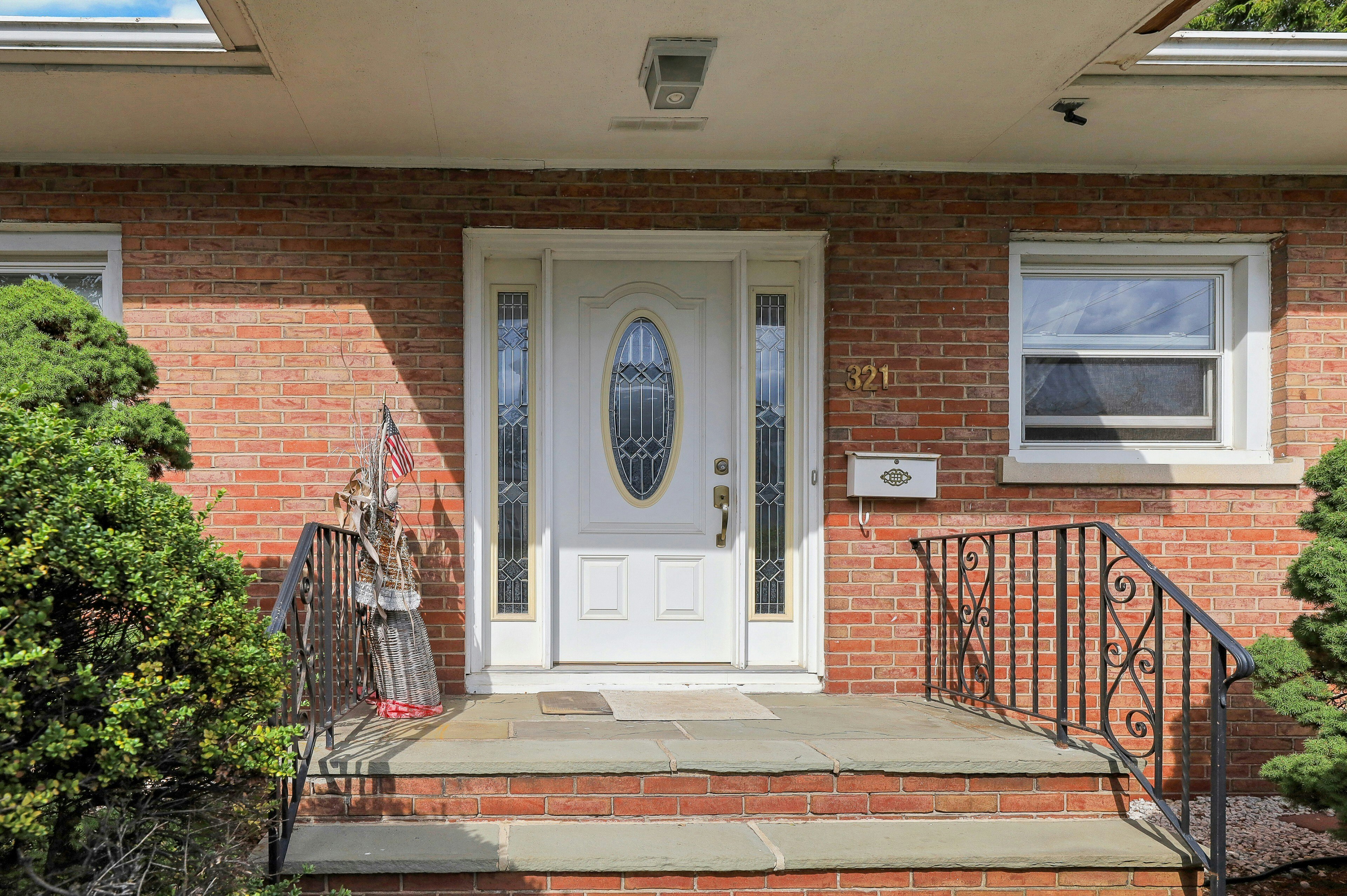 321 Bell Avenue 