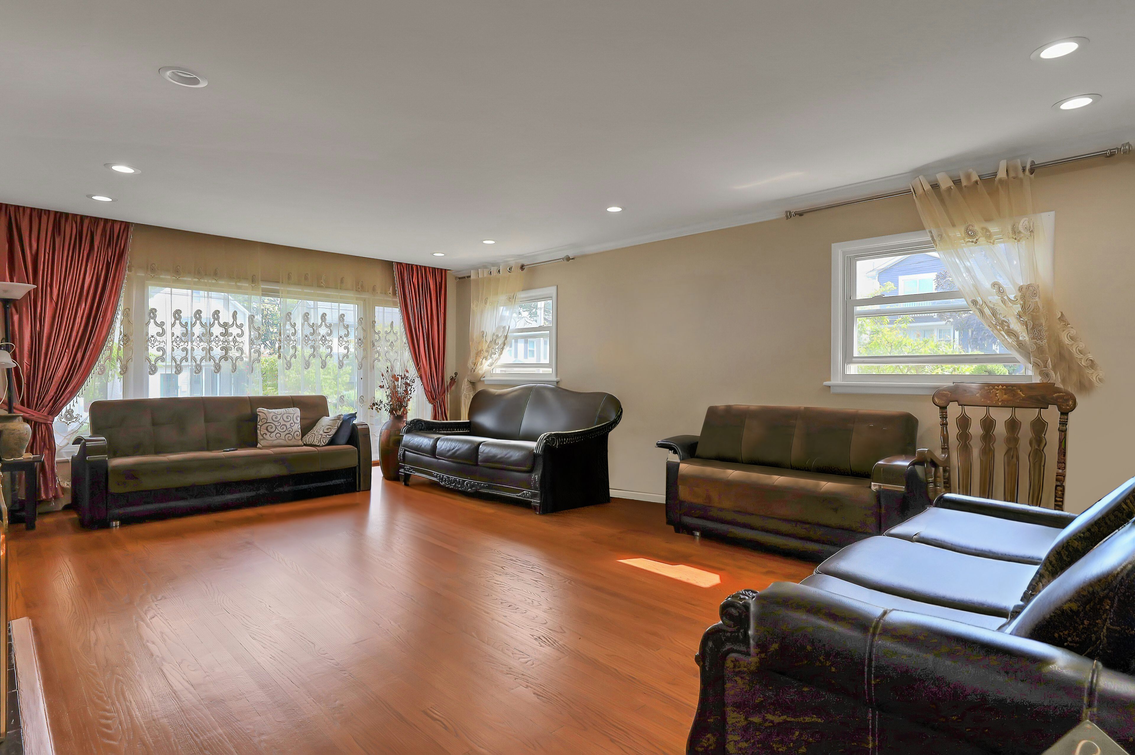 321 Bell Avenue 