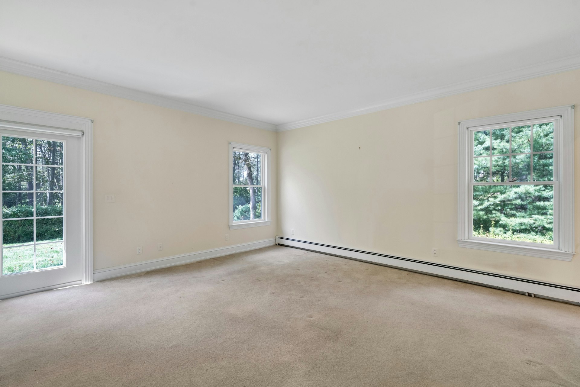 83 Chestnut Ridge Road