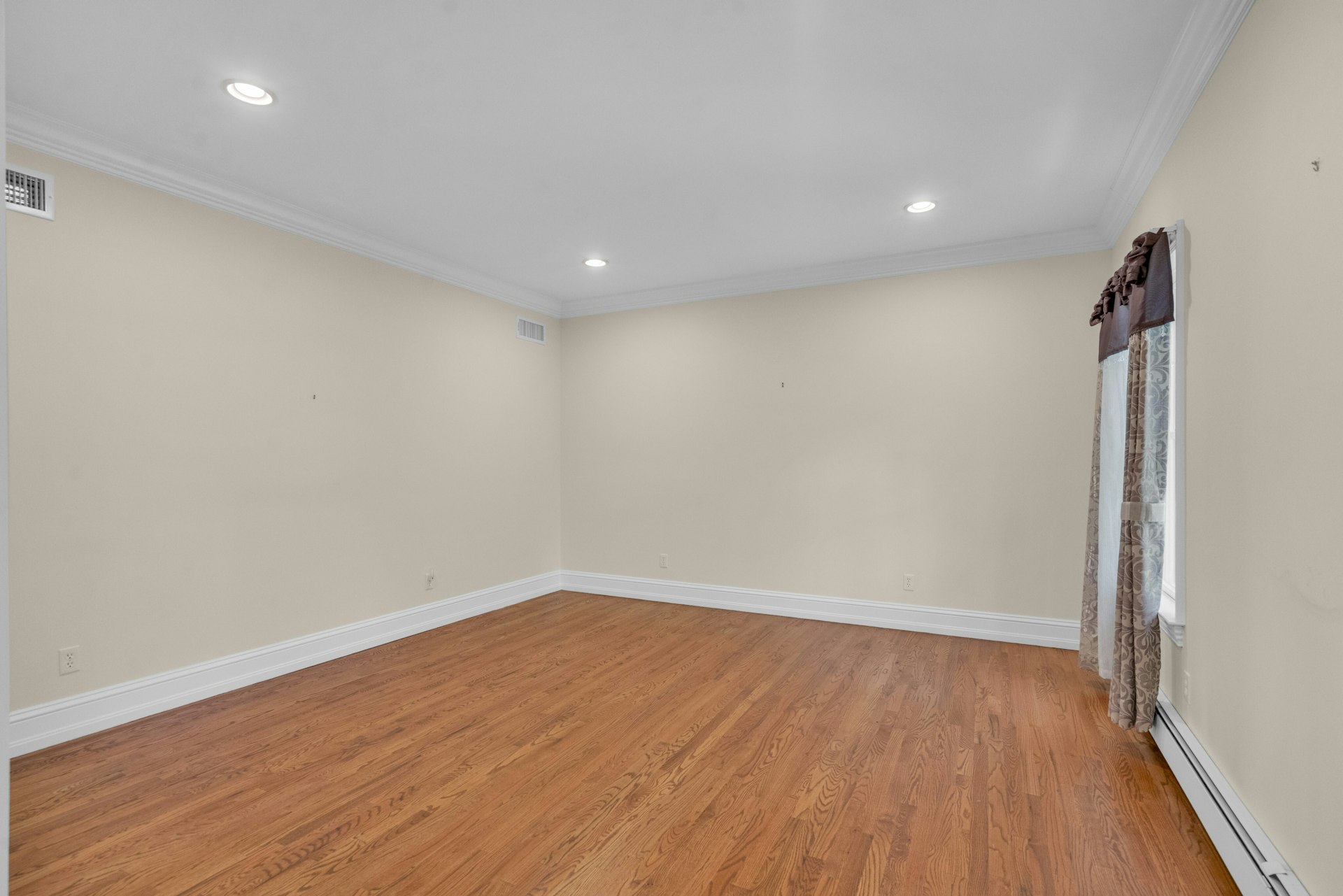 83 Chestnut Ridge Road