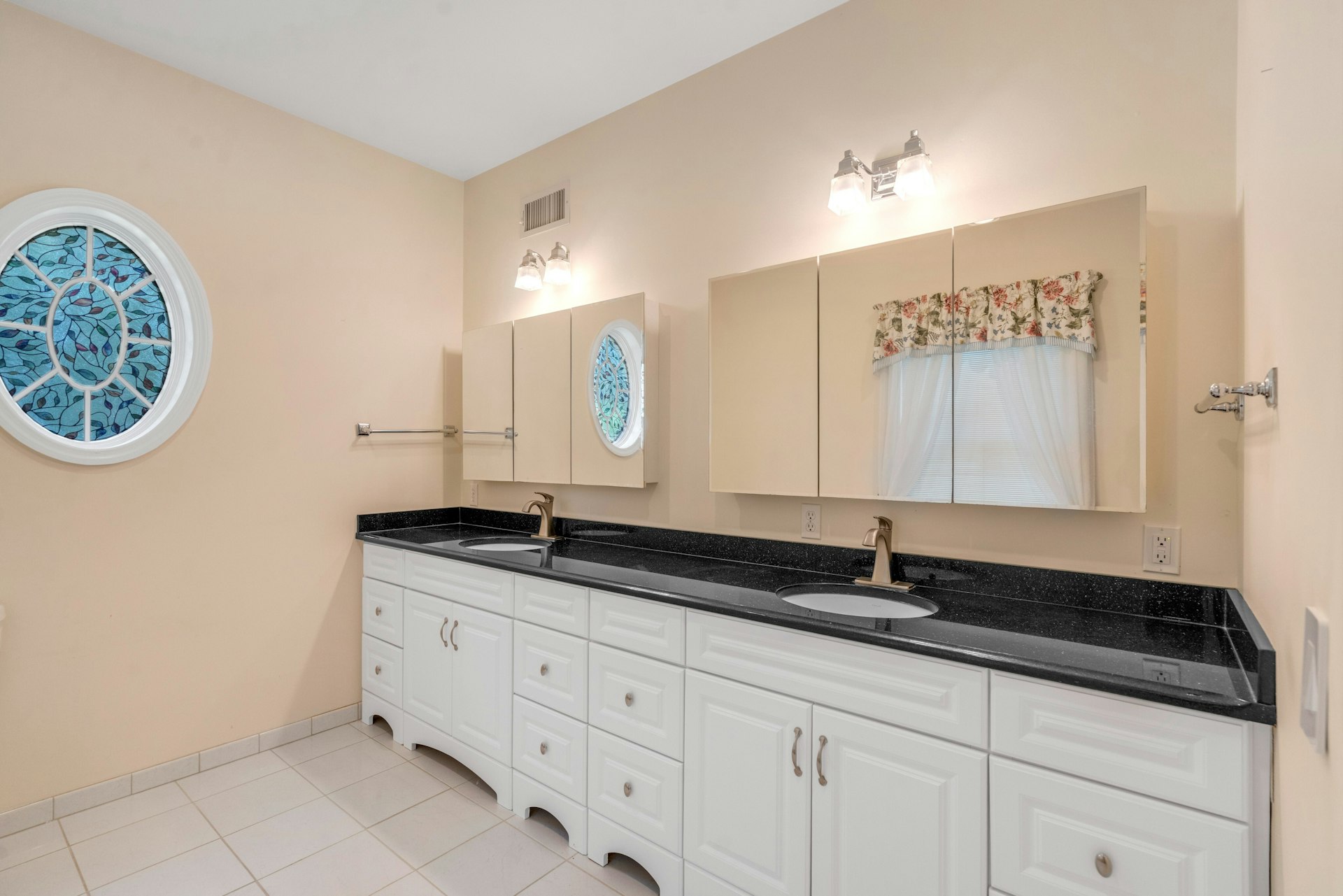 83 Chestnut Ridge Road