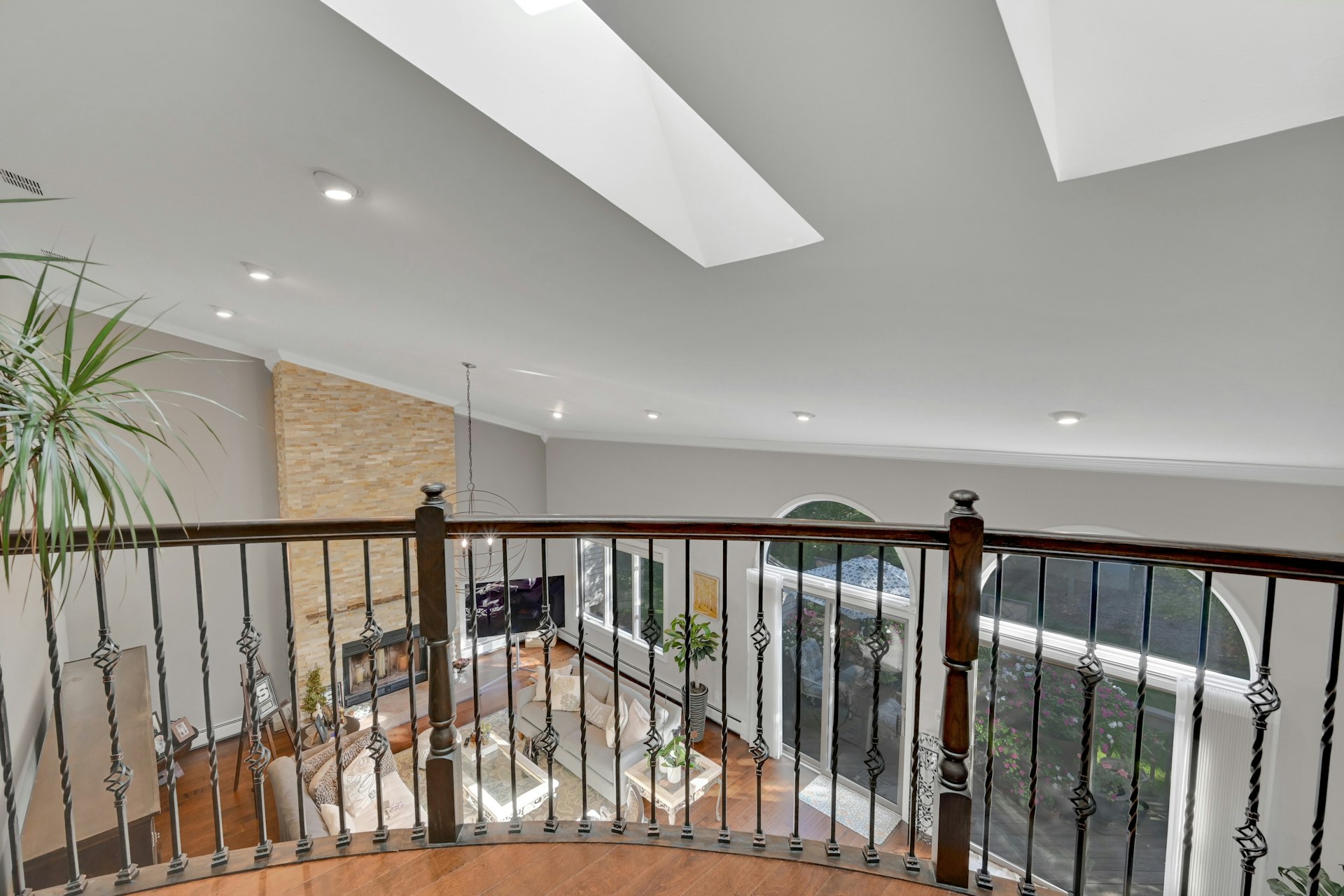 714 Holly Ct Unit# 714